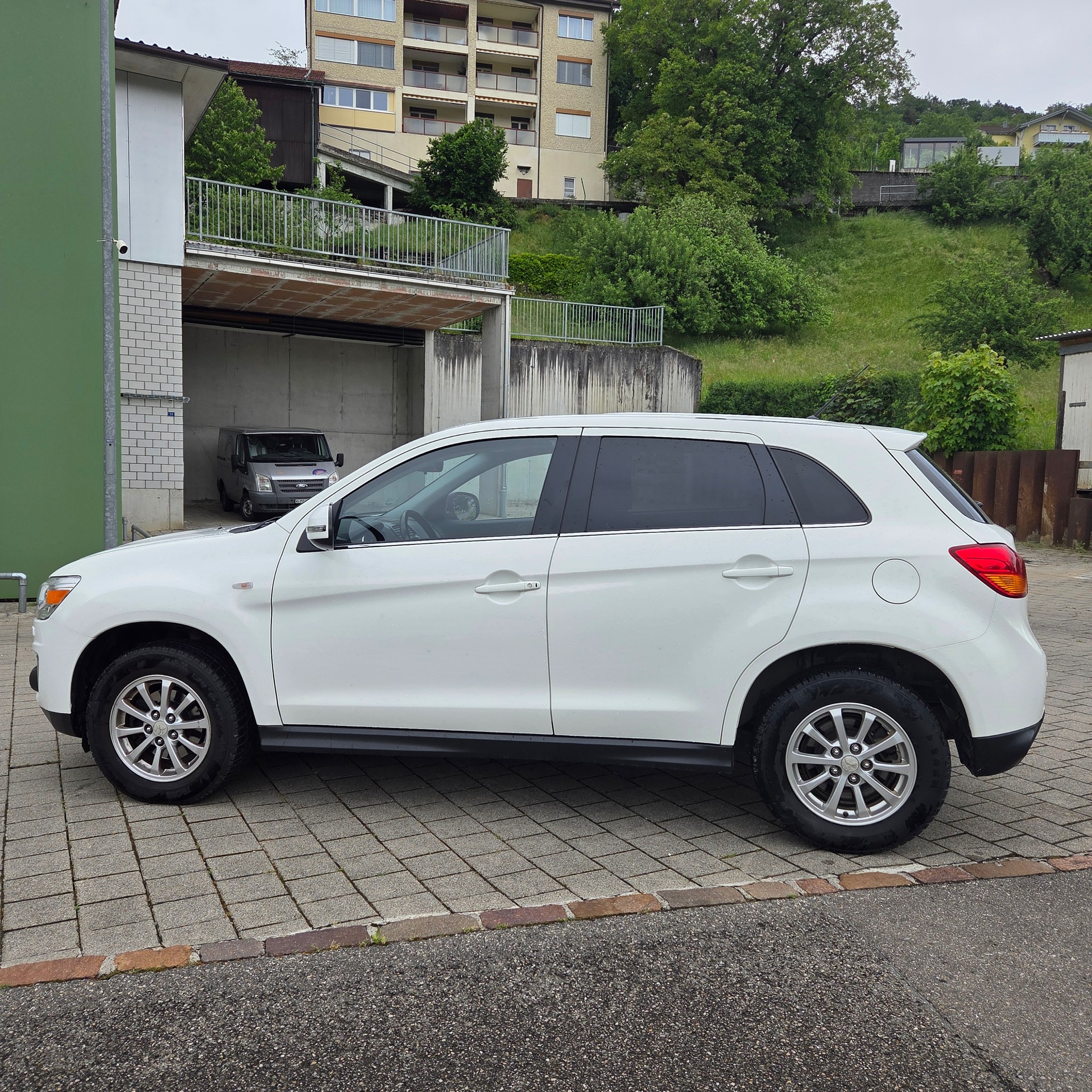 MITSUBISHI ASX 2.2 DID Intense 4WD Automatic-image-5