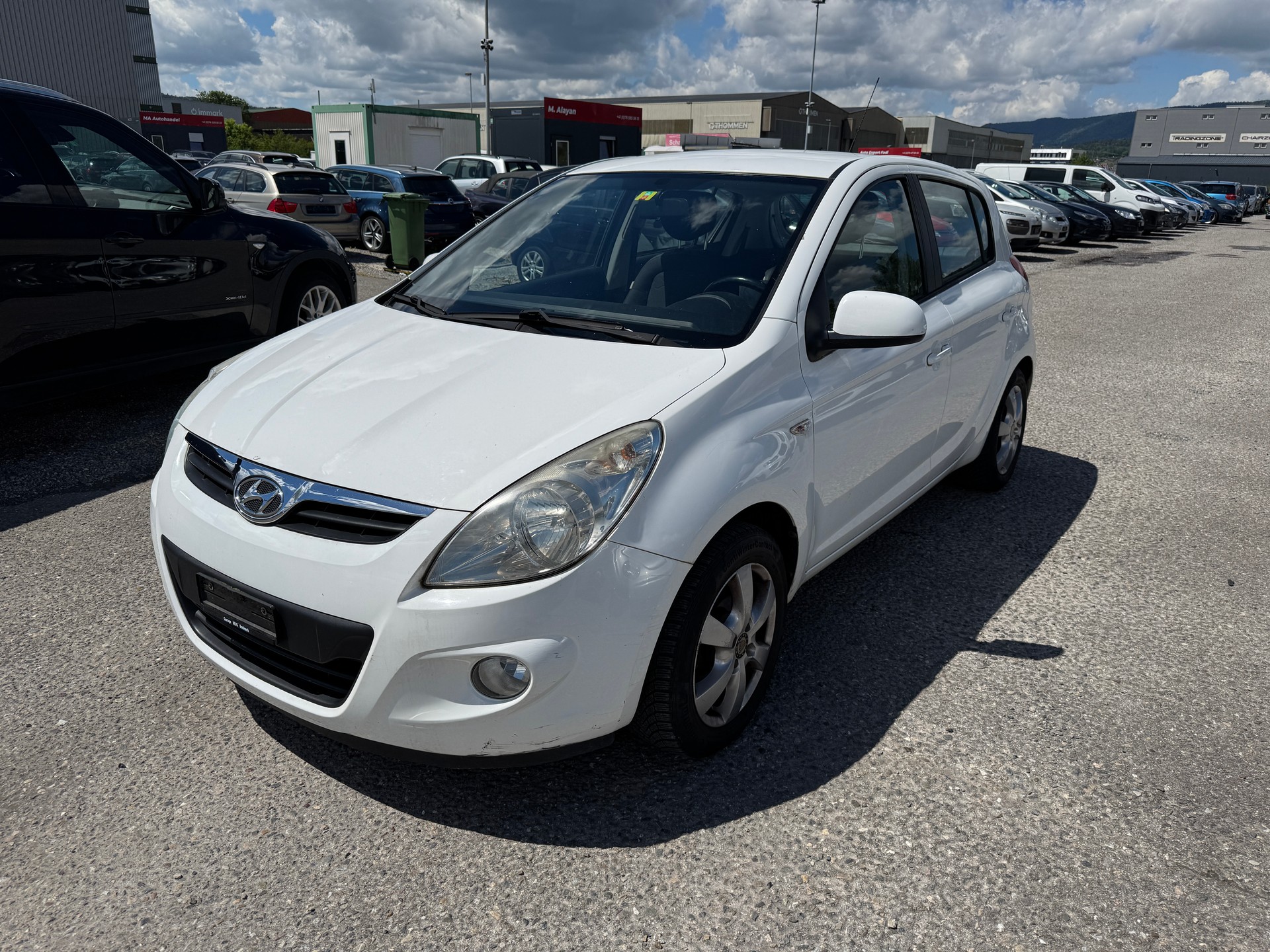 HYUNDAI i20 1.4 Style-image-2