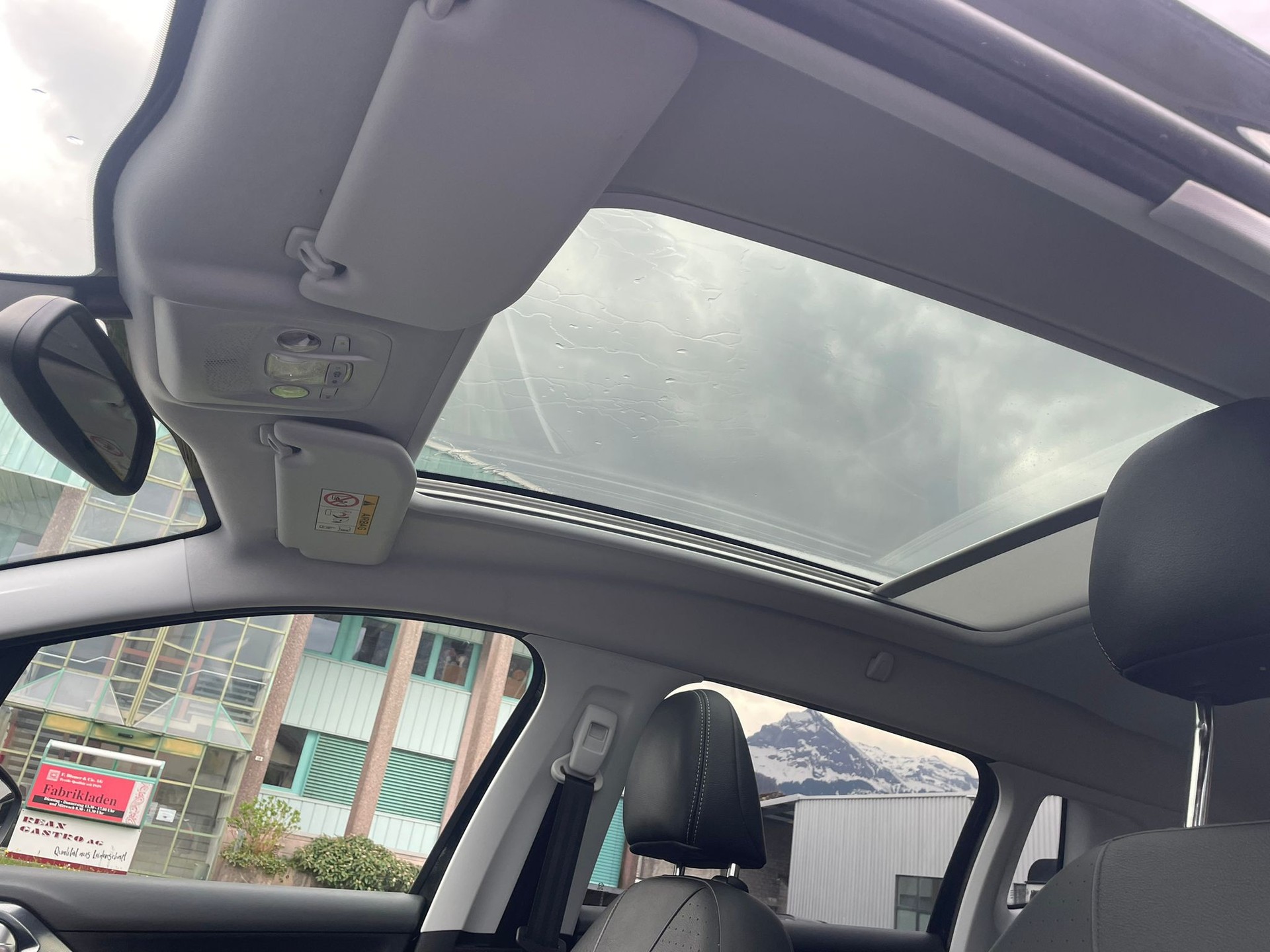 PEUGEOT 2008 1.2 PureTech Active-image-12