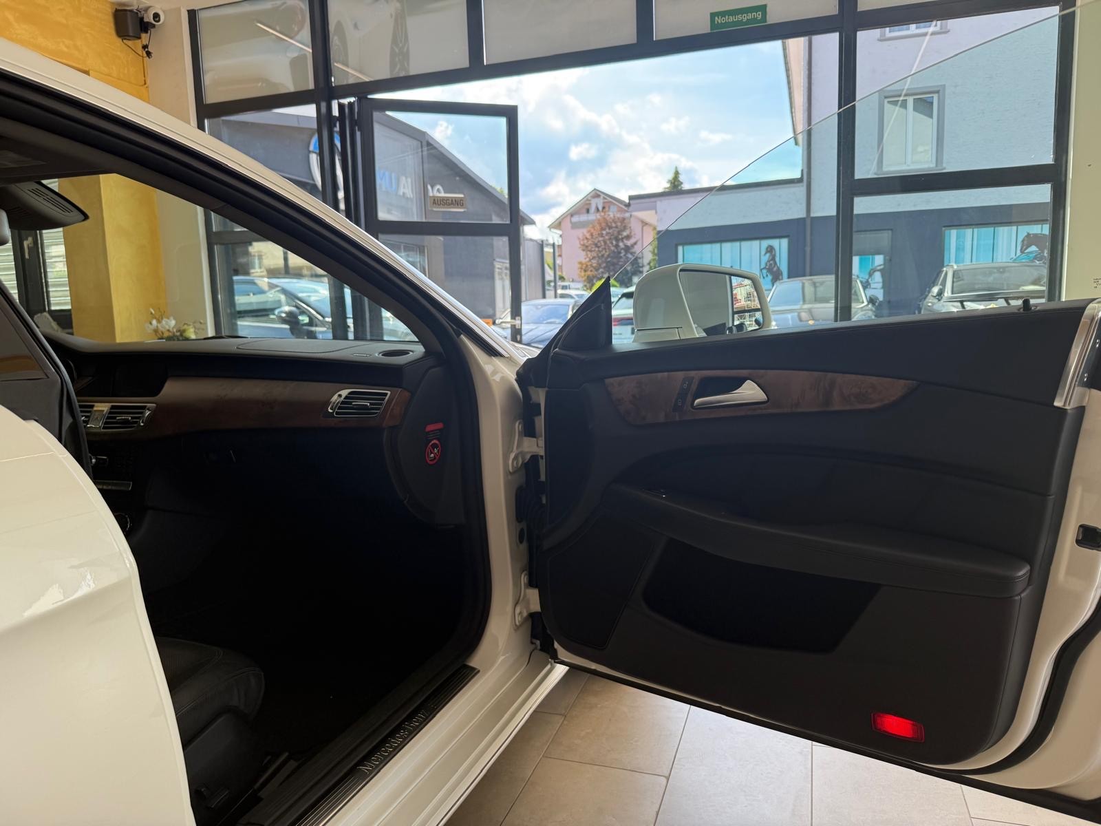 MERCEDES-BENZ CLS 350 CDI 7G-Tronic-image-11