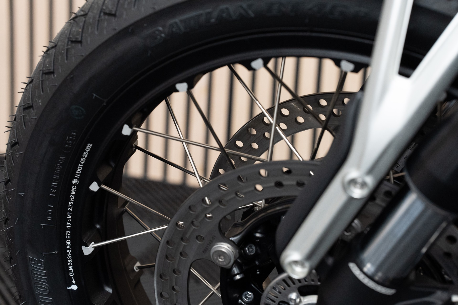 BMW R 12 mit CHF 1'500.- Boxer Prämie 🤑🔥 und 0.9% Leasing 💸🚀-image-5