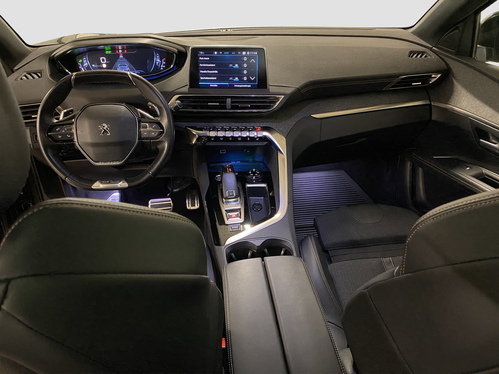 PEUGEOT 3008 1.5 BlueHDi GT Line-image-10