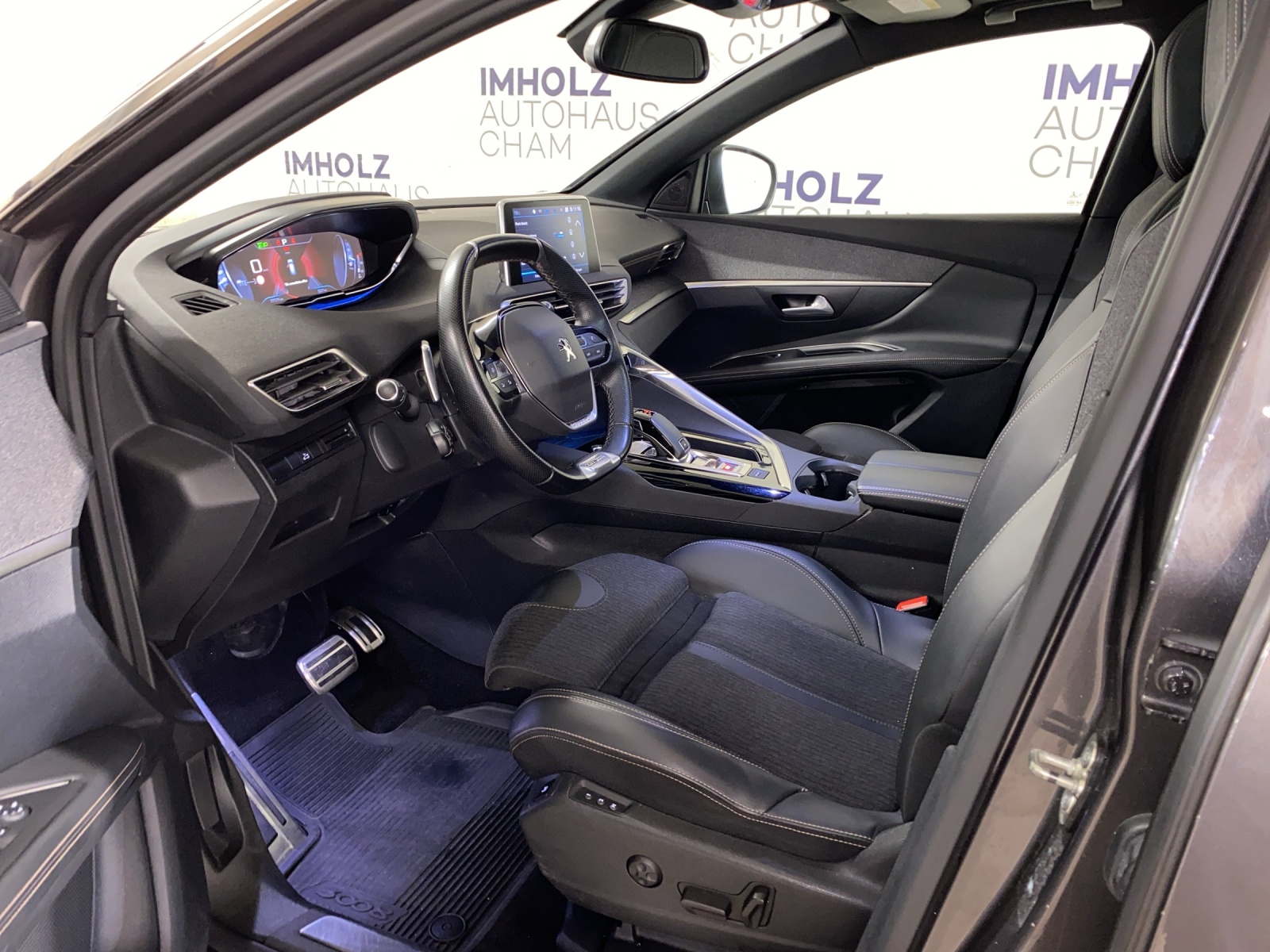 PEUGEOT 3008 1.5 BlueHDi GT Line-image-16