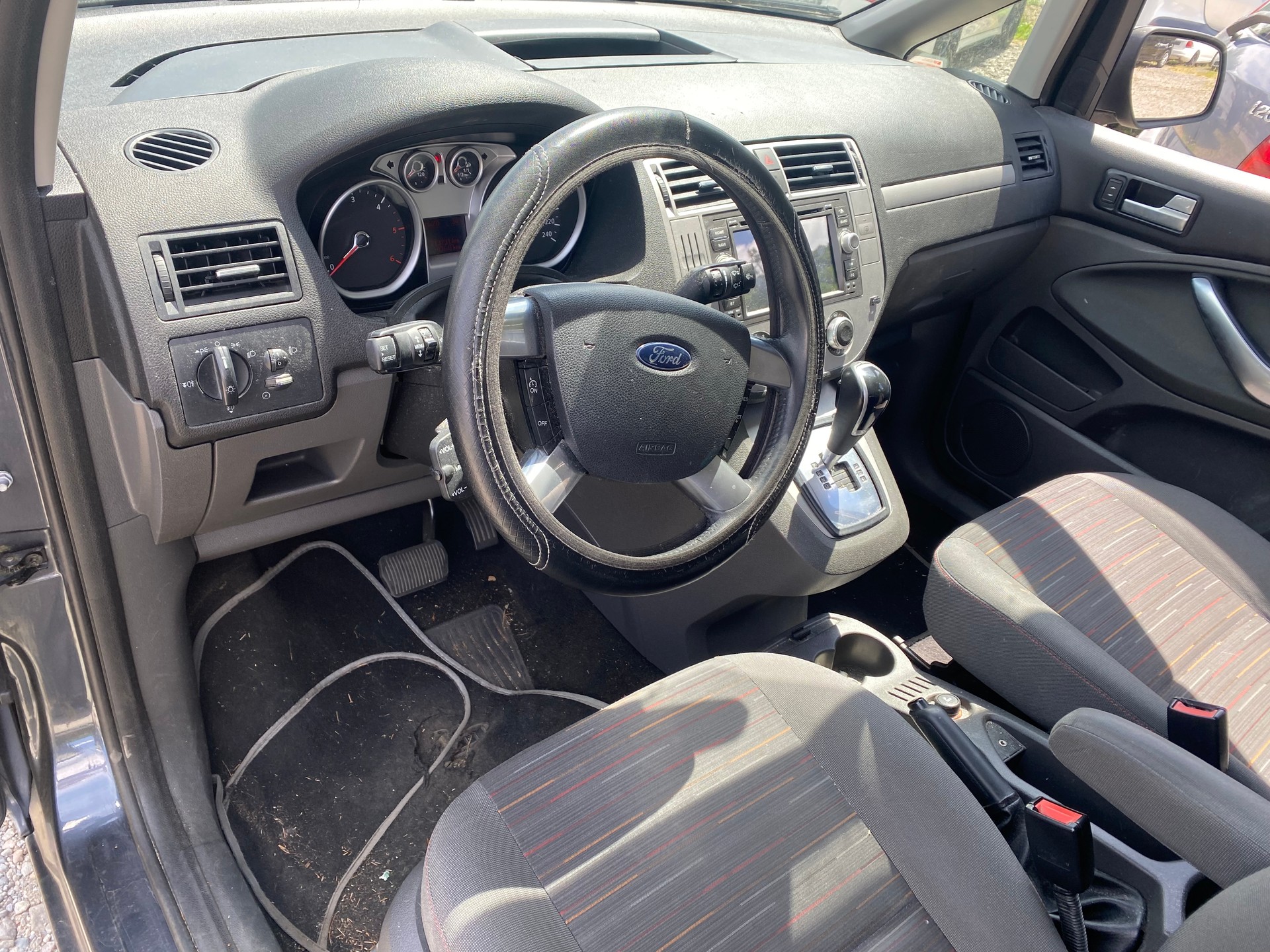 FORD C-Max 2.0 TDCi Titanium PowerShift-image-2