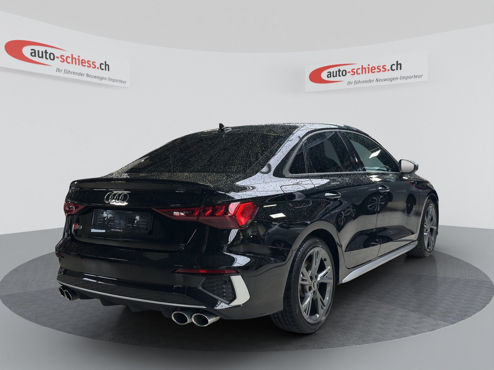 AUDI S3 2.0 TFSI quattro S-tronic-image-4