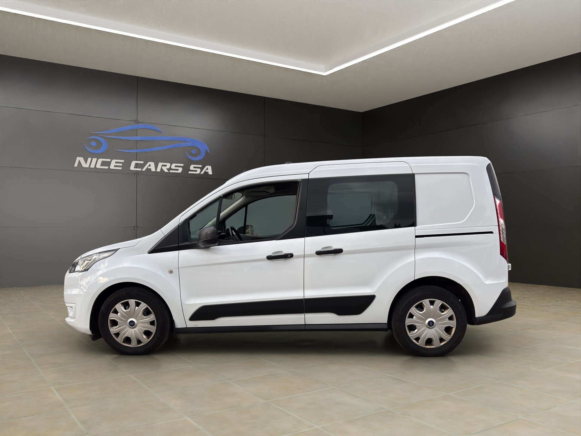 FORD Tourneo Connect 1.5 EcoBlue Trend-image-6