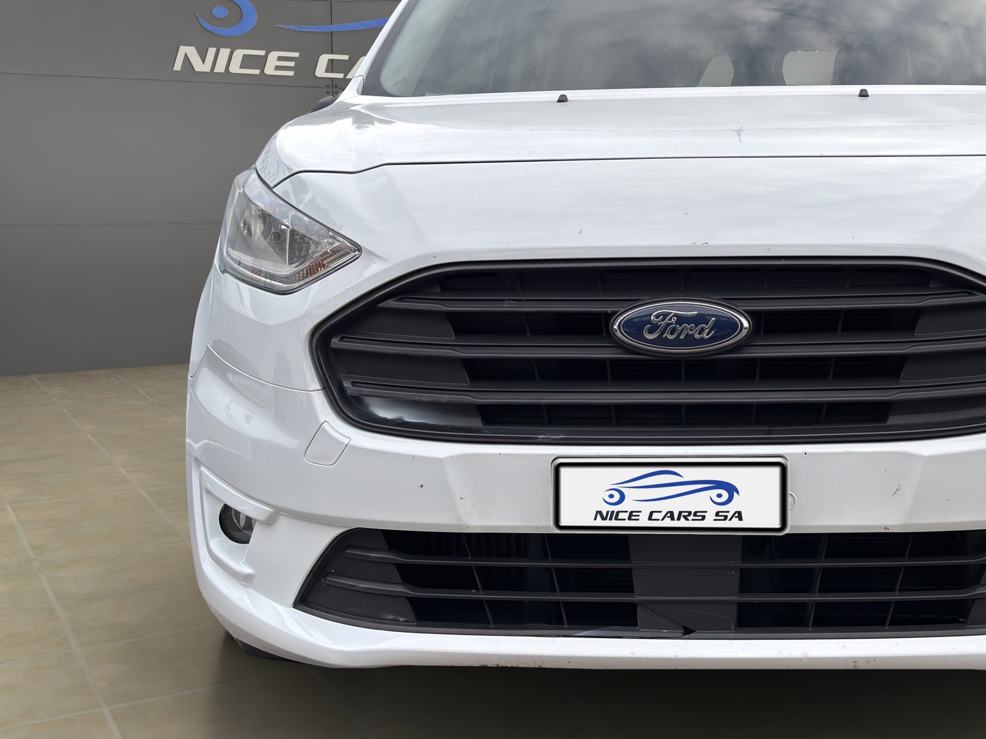 FORD Tourneo Connect 1.5 EcoBlue Trend-image-4