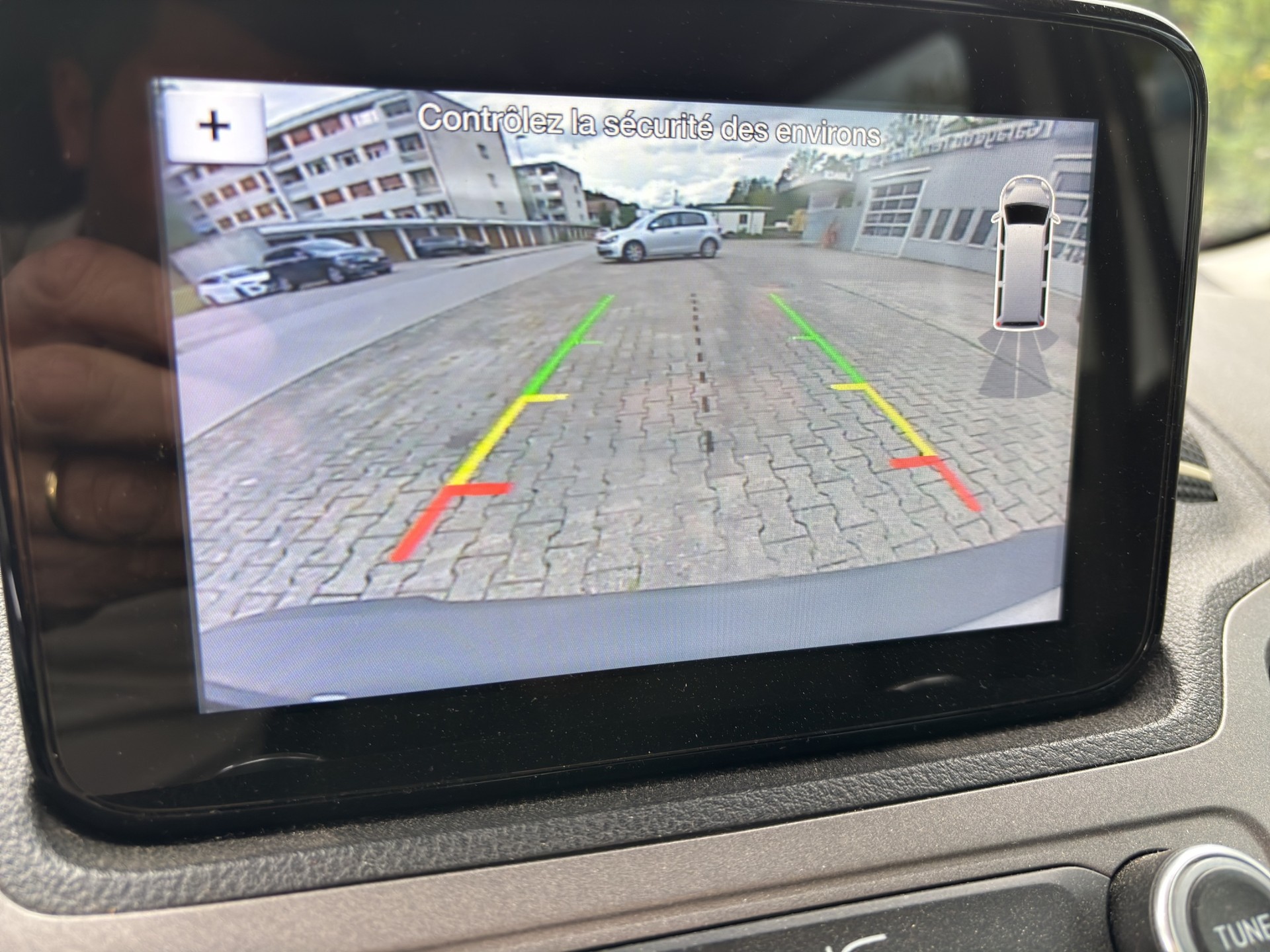 FORD Tourneo Connect 1.5 EcoBlue Trend-image-17