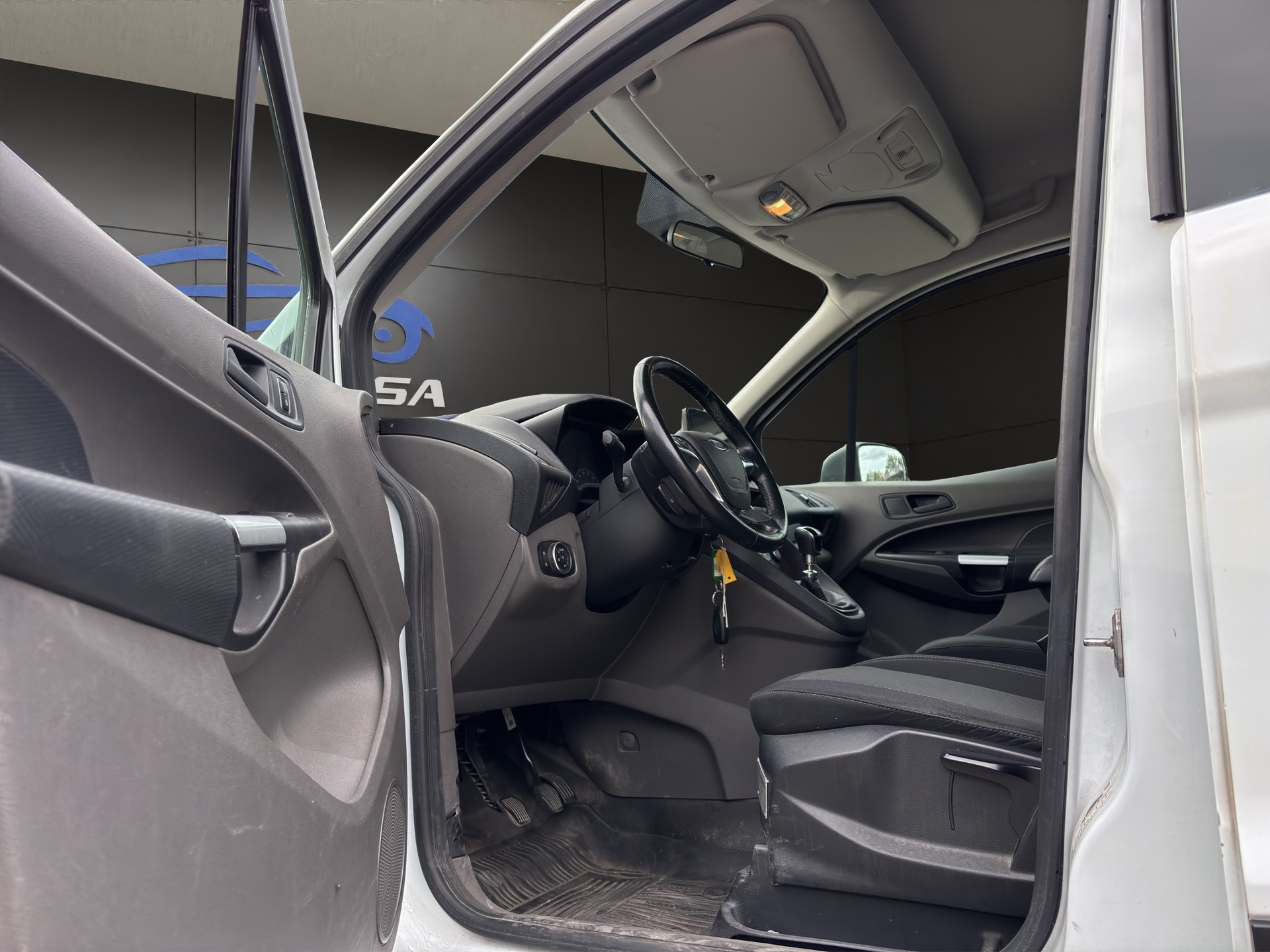 FORD Tourneo Connect 1.5 EcoBlue Trend-image-16