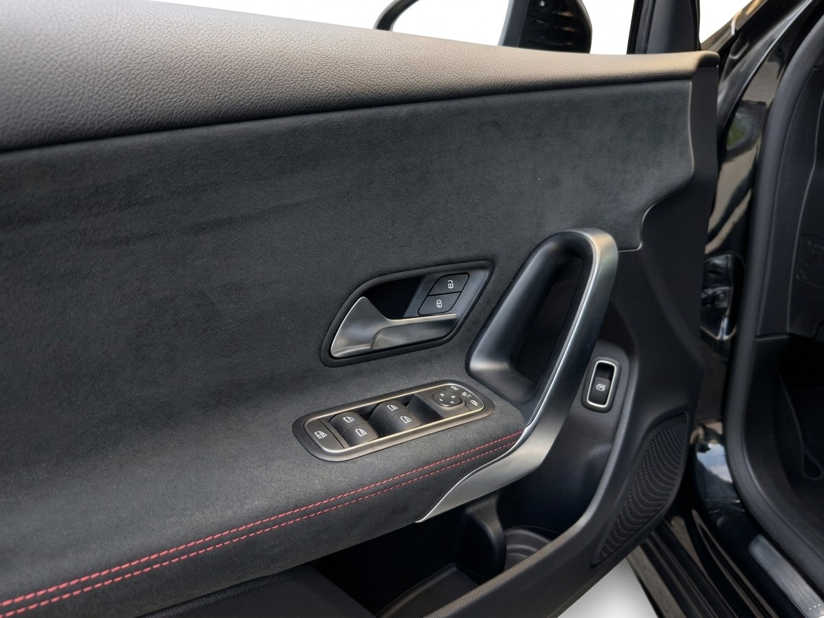 MERCEDES-BENZ A 200 AMG Line CH FAHRZEUG-image-18