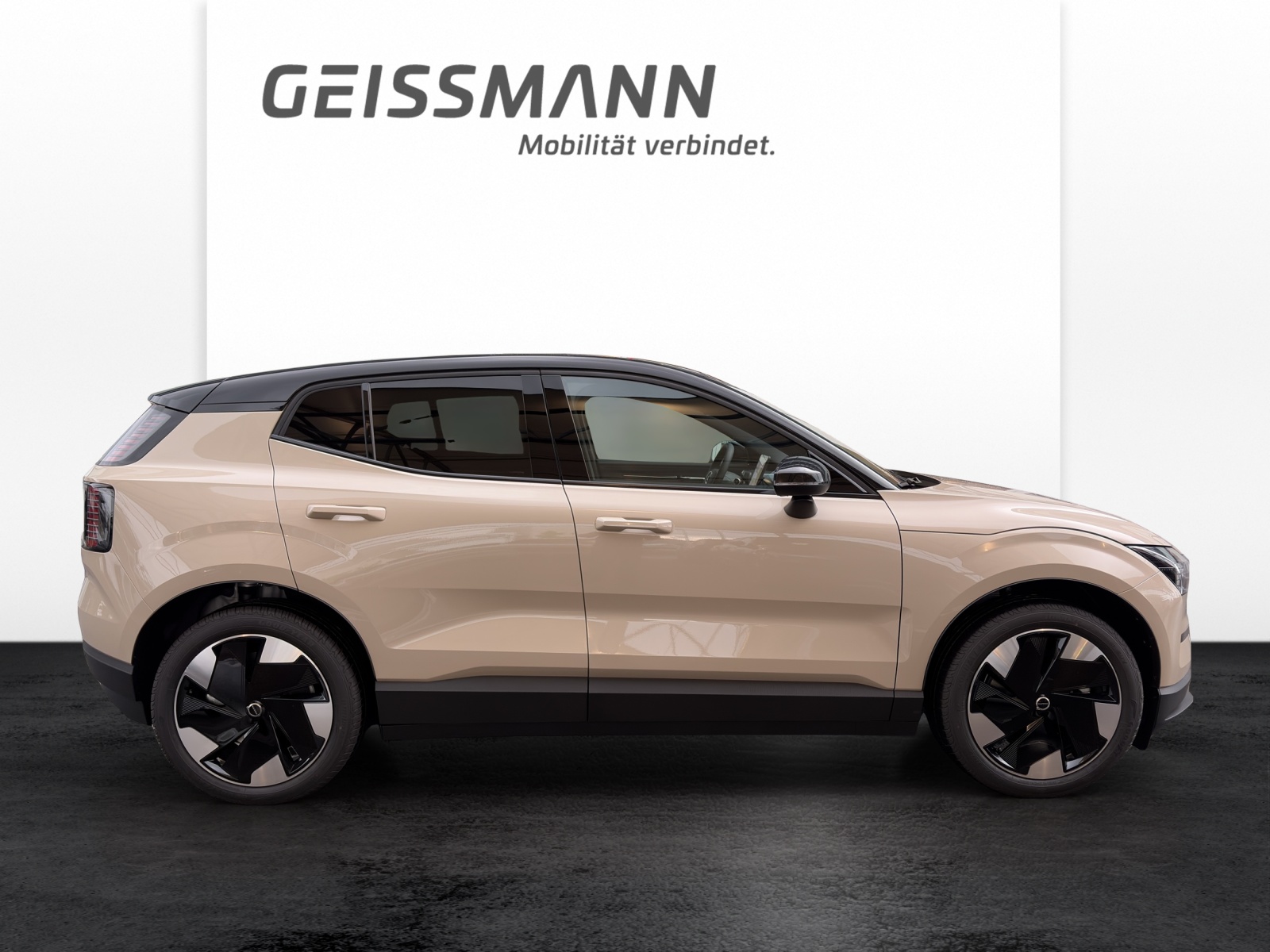 VOLVO EX30 E60 Plus-image-3
