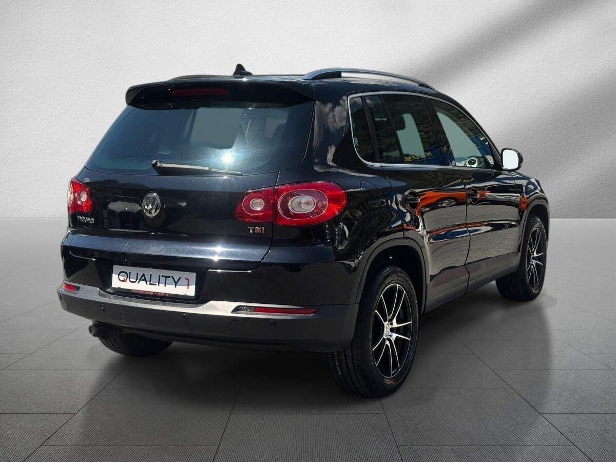 VW Tiguan 1.4 TSI Sport&Style-image-5