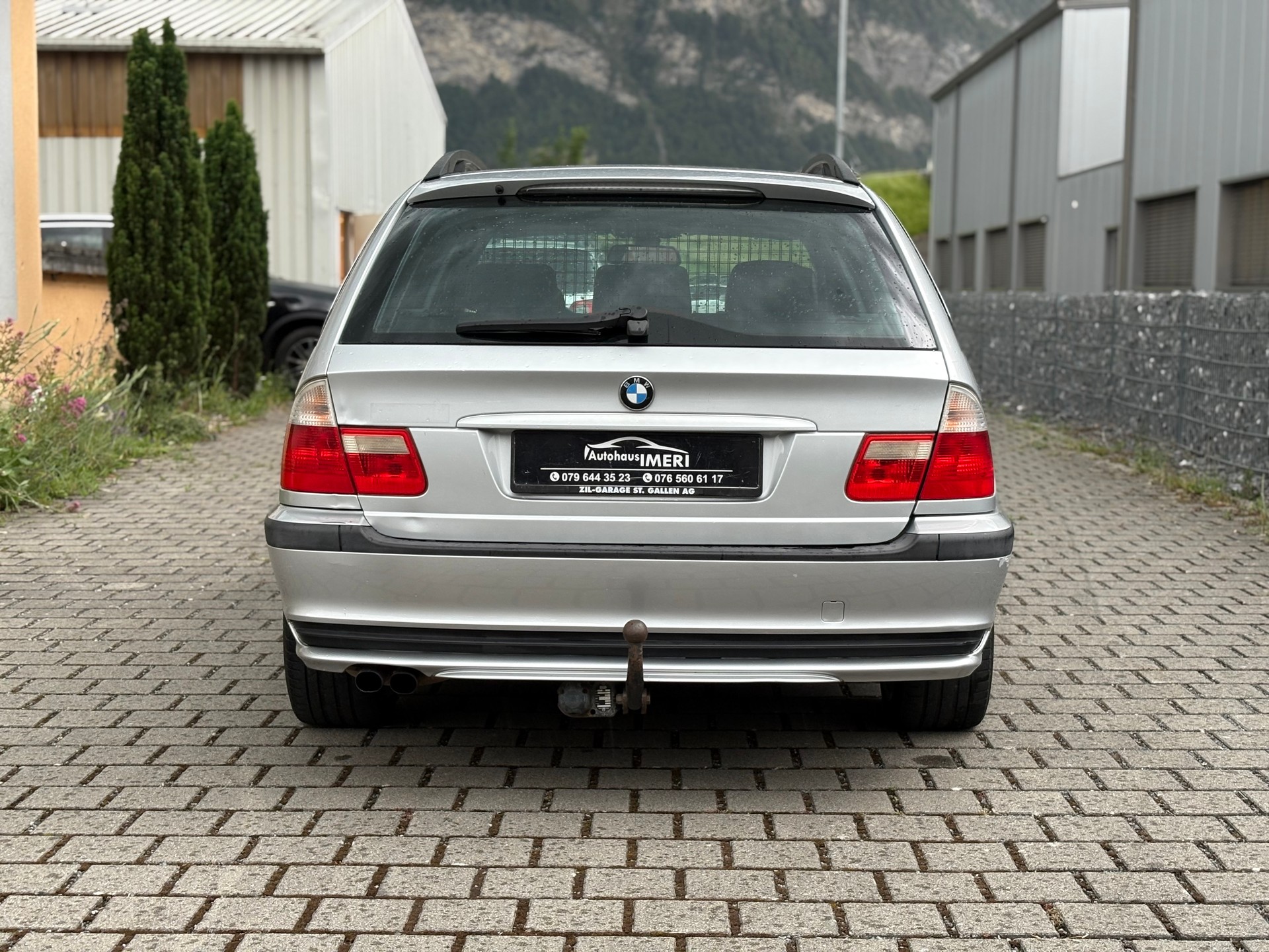 BMW 320i Touring AUTOMAT-image-7