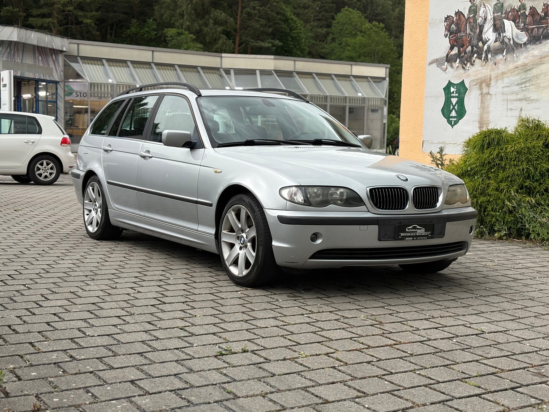 BMW 320i Touring AUTOMAT-image-3