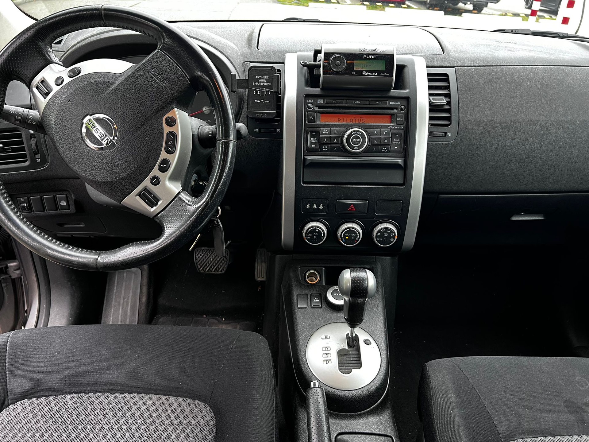 NISSAN X-Trail 2.5 16V Platinum-image-7