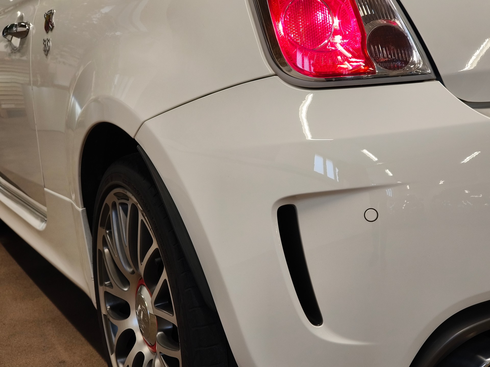FIAT 595 1.4 16V Turbo Abarth Turismo-image-17