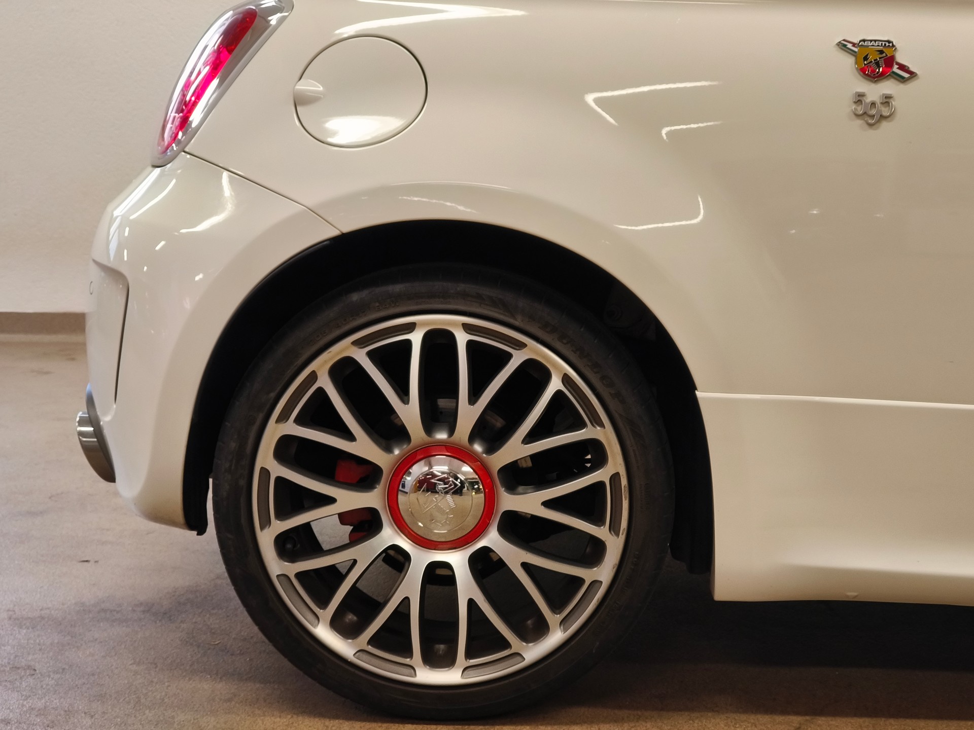 FIAT 595 1.4 16V Turbo Abarth Turismo-image-9