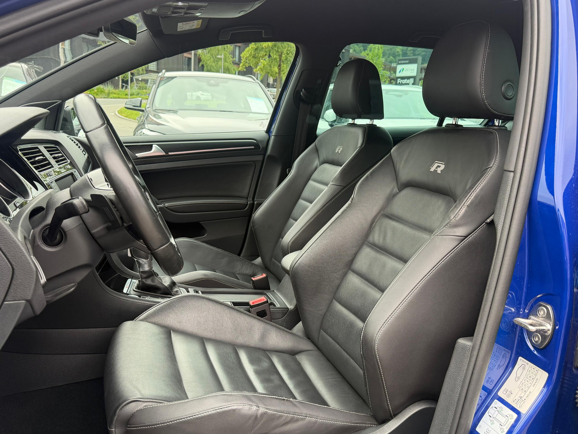 VW Golf 2.0 TSI R 360S 4Motion DSG-image-17