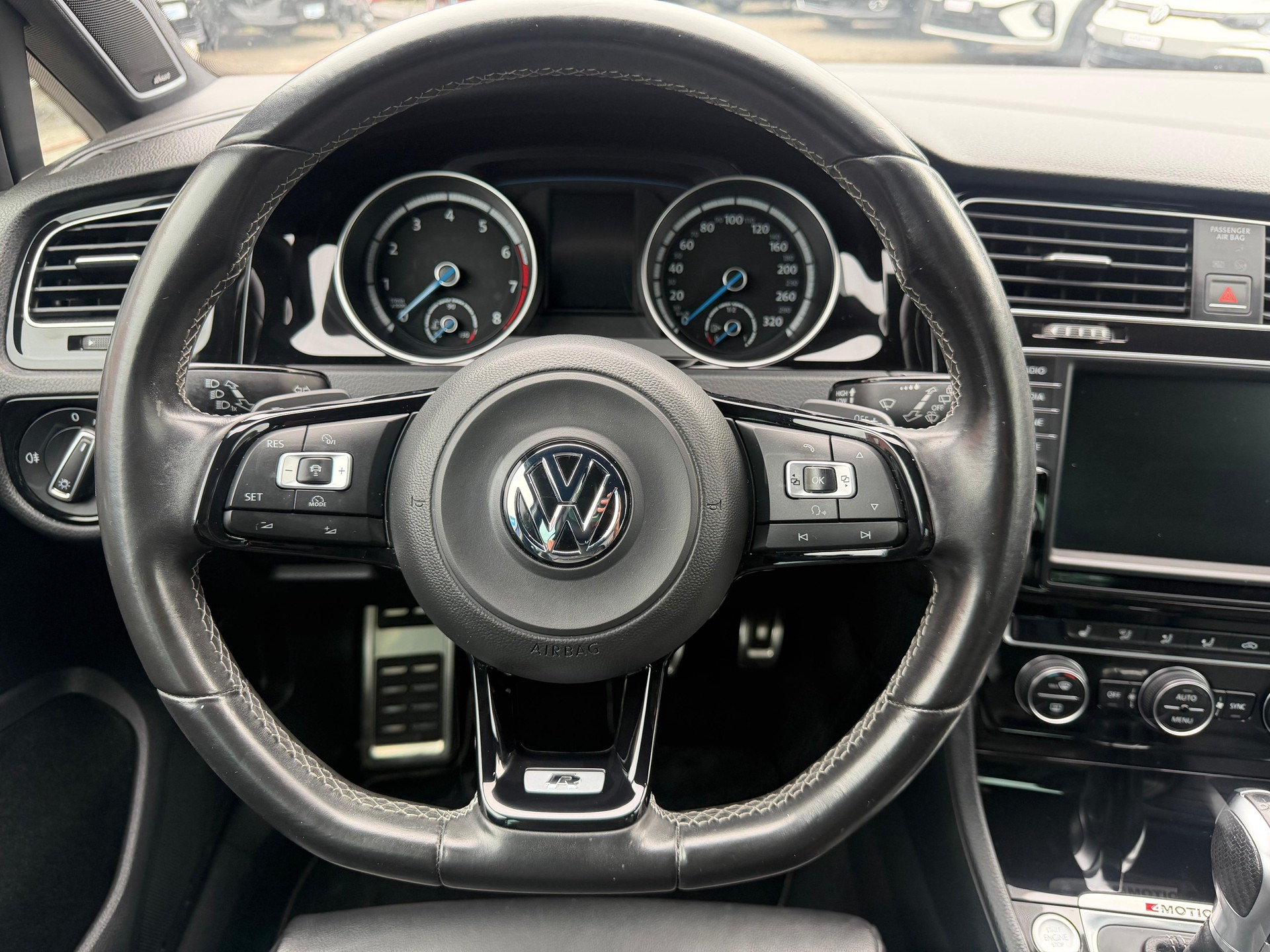 VW Golf 2.0 TSI R 360S 4Motion DSG-image-19