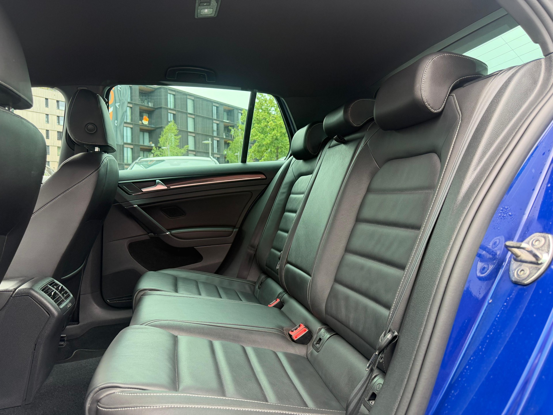 VW Golf 2.0 TSI R 360S 4Motion DSG-image-18