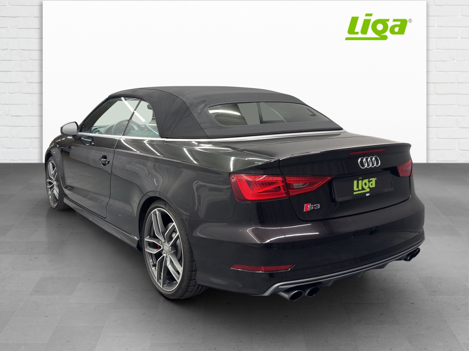 AUDI S3 Cabriolet 2.0 T FSI quattro S-Tronic-showroom-element-3