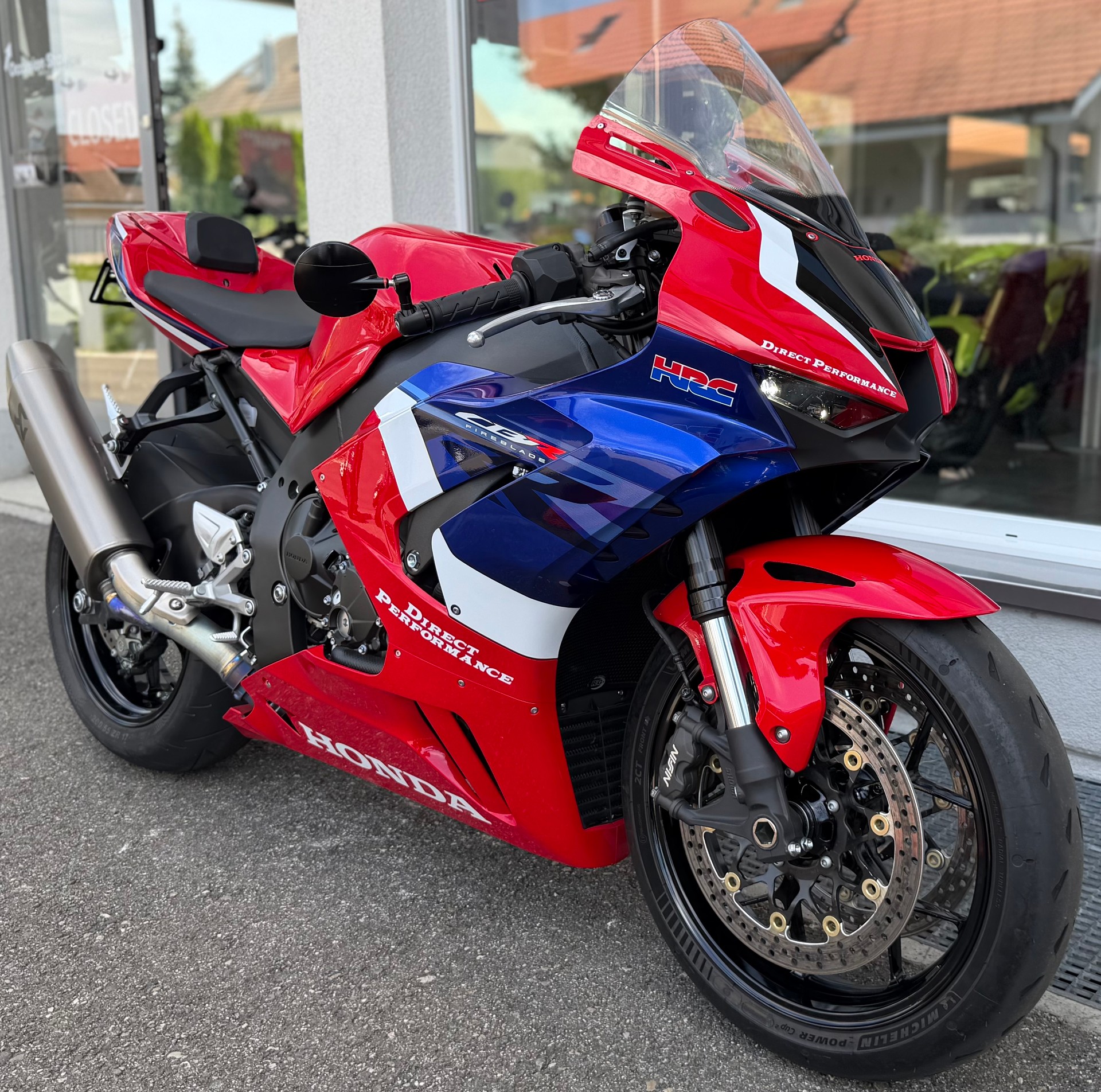 HONDA CBR 1000 RR-R-image-2