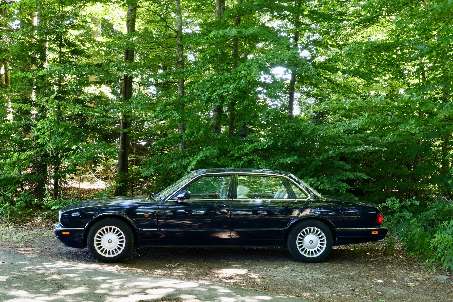 JAGUAR XJ 3.2 Executive-image-4