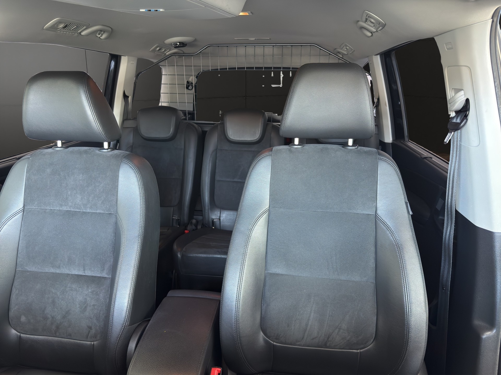 VW Sharan 2.0 TSI Highline DSG 7Plätzer-image-12