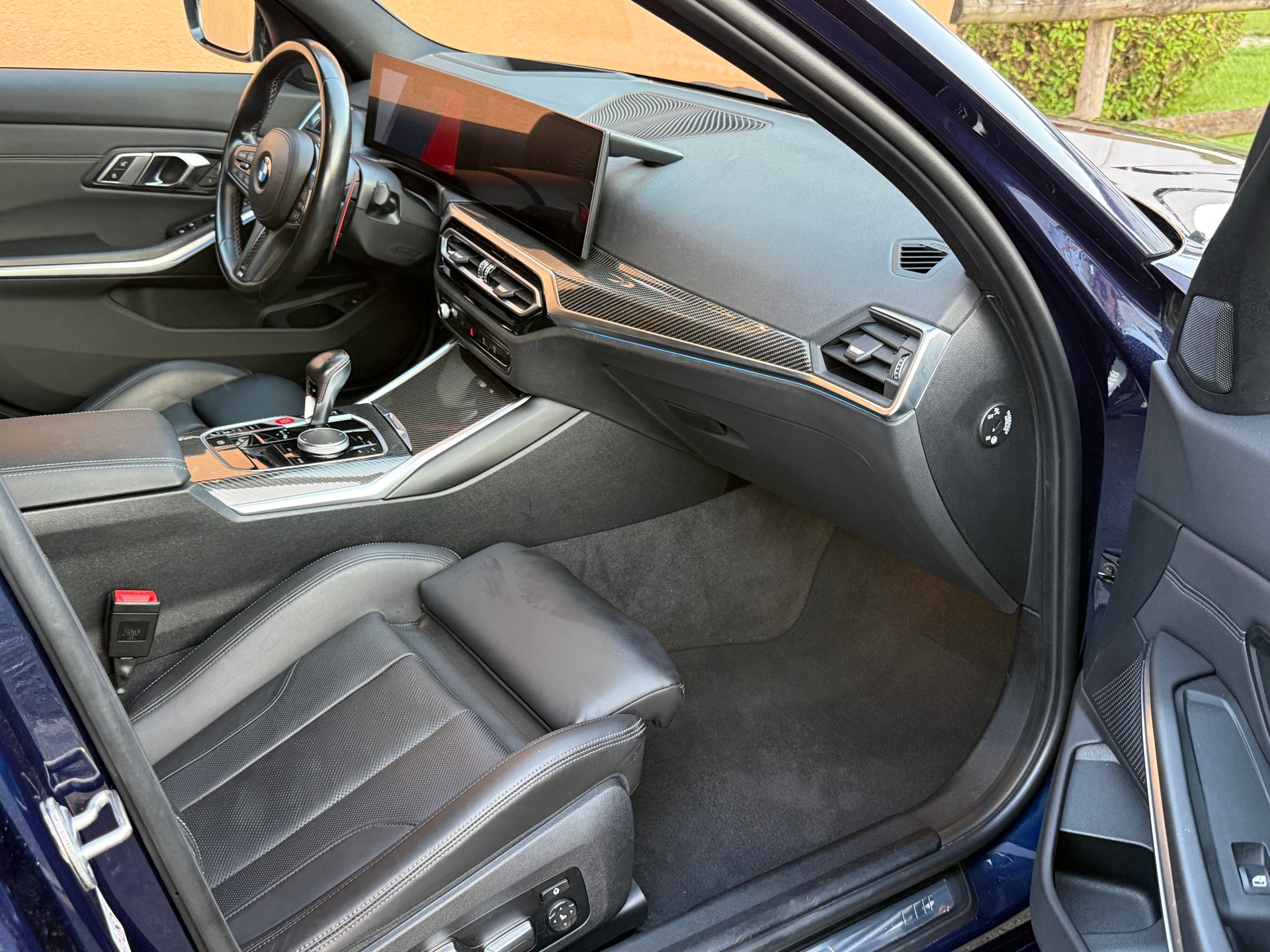 BMW M3 Competition M xDrive-image-14