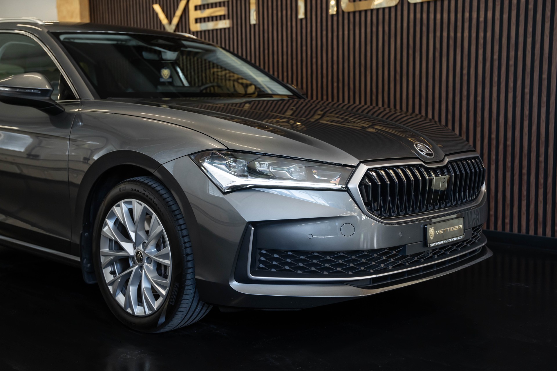 SKODA Superb Combi 2.0 TDi Selection 4x4 DSG-image-10
