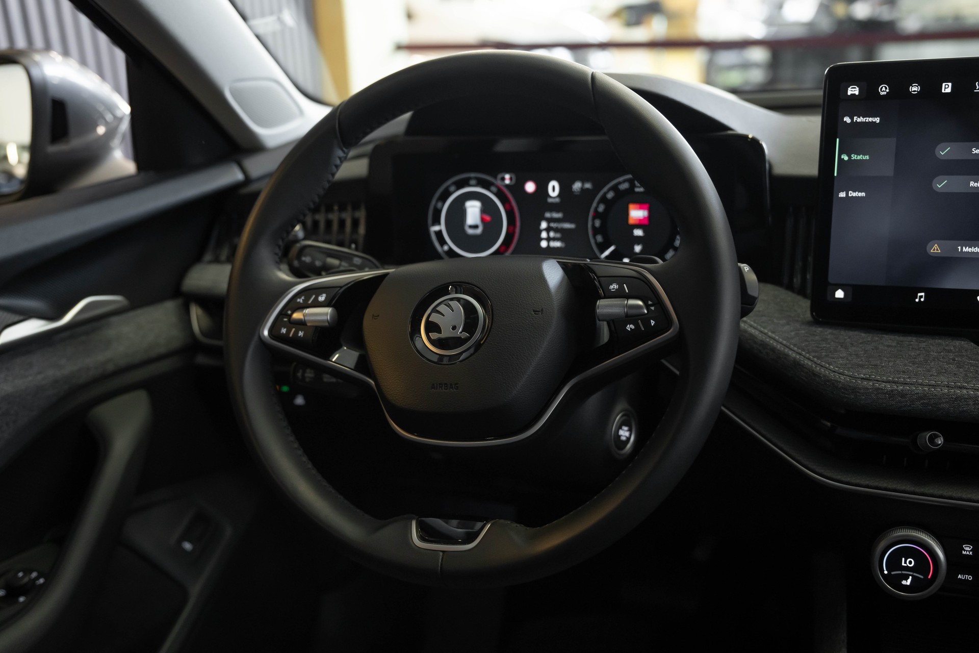 SKODA Superb Combi 2.0 TDi Selection 4x4 DSG-image-35