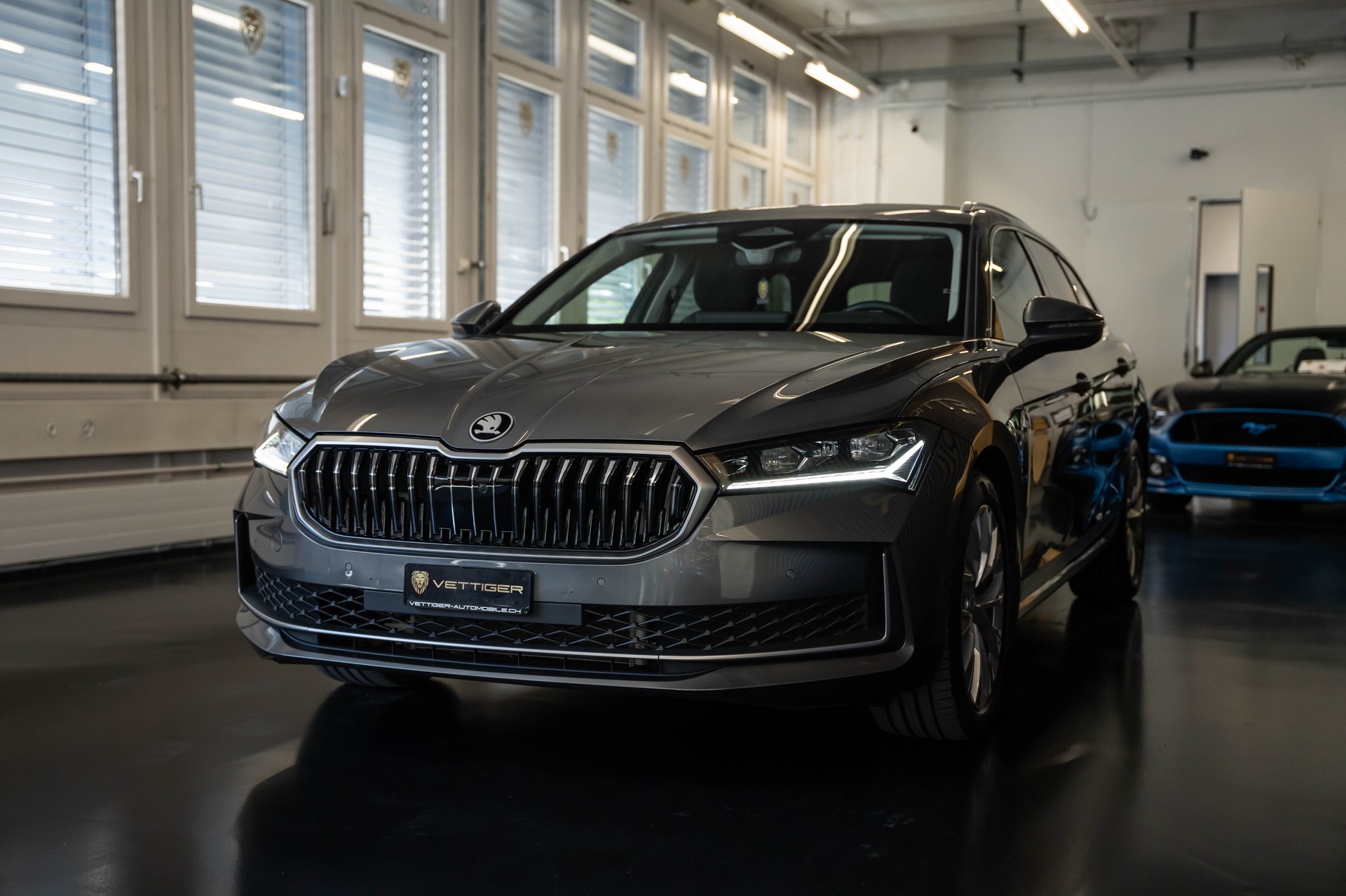 SKODA Superb Combi 2.0 TDi Selection 4x4 DSG-showroom-element-3