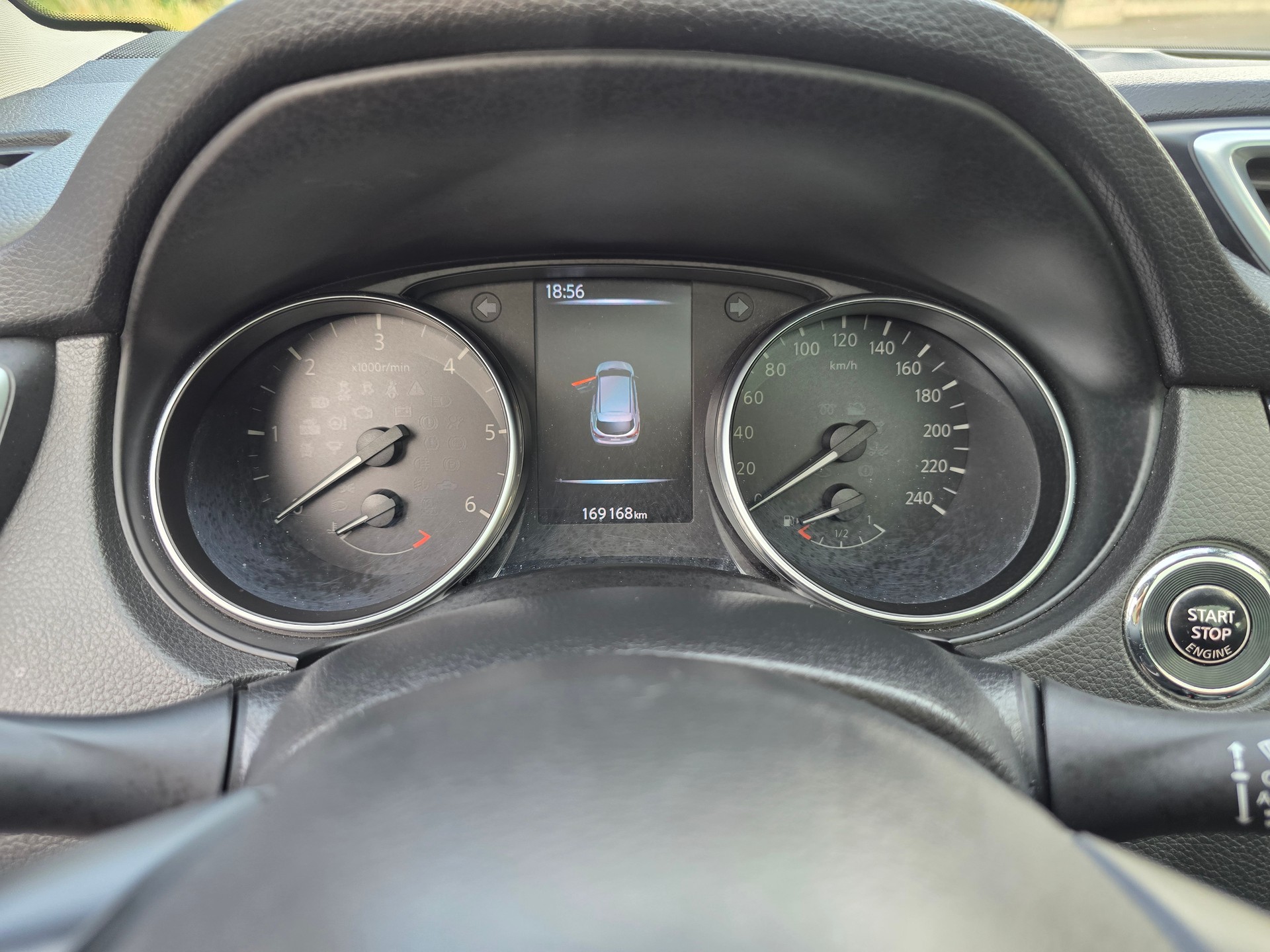 NISSAN Qashqai 1.6 dCi tekna+ Xtronic CVT-image-20