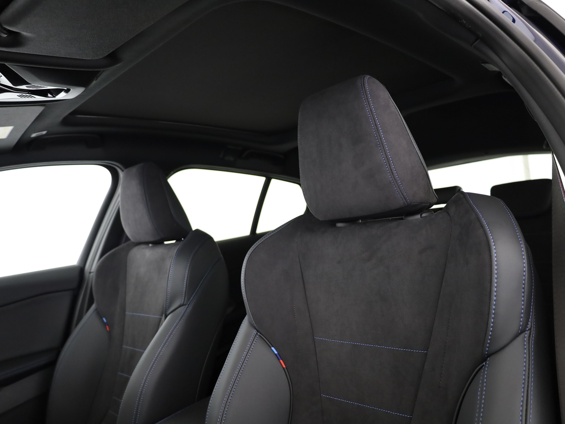 BMW 123 xDrive-image-12