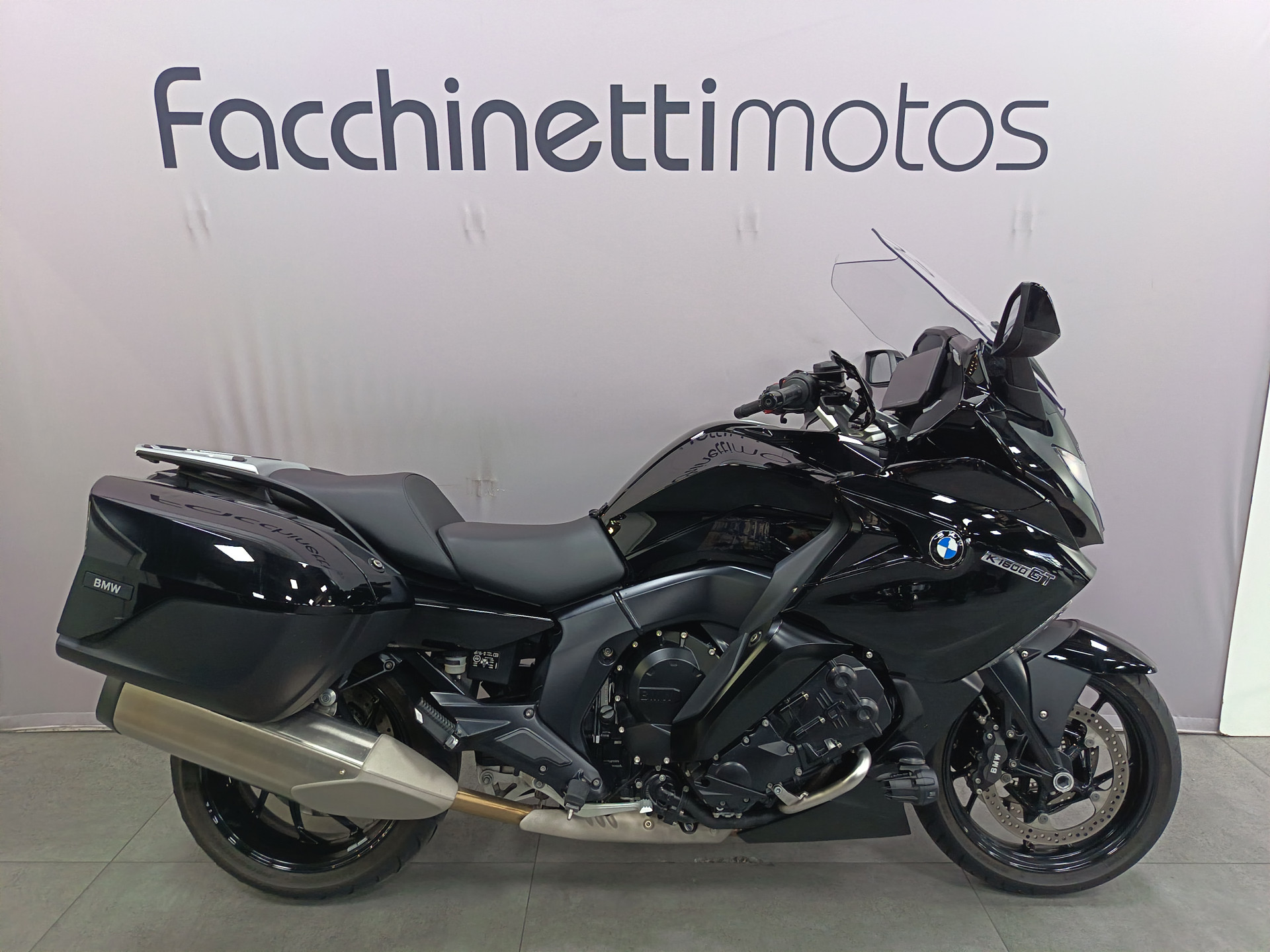 BMW K 1600 GT-image-0