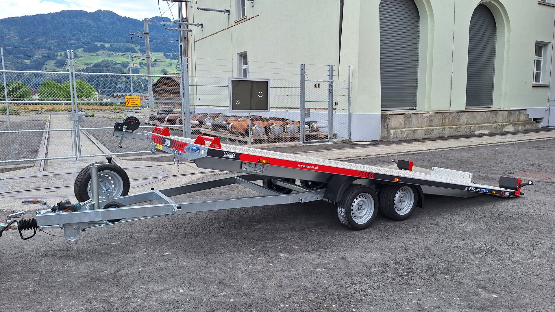 LORRIES PLI35-5021 mittig Riffelblech-image-5
