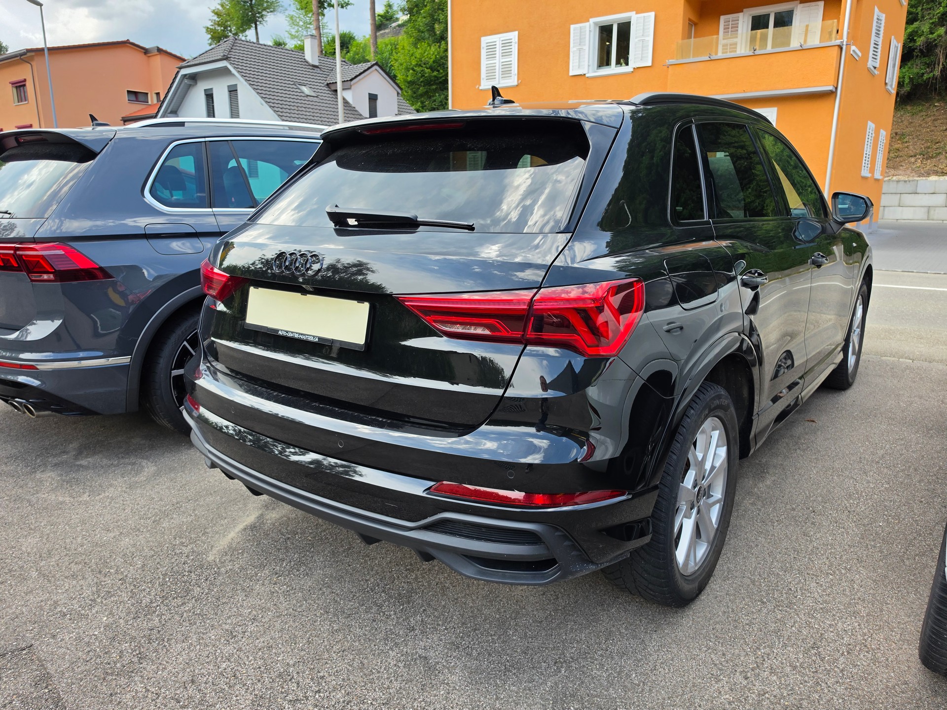 AUDI Q3 45 TFSI quattro S-tronic-image-2