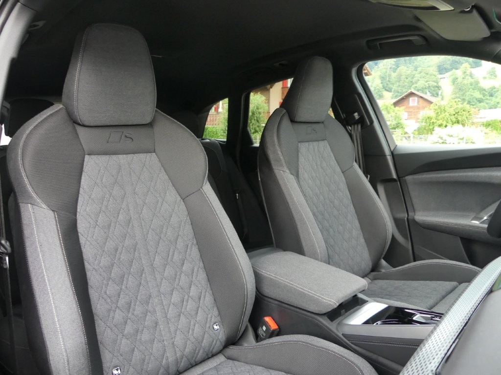 AUDI Q5 TFSI quatto 150 kW S-tronic-image-10