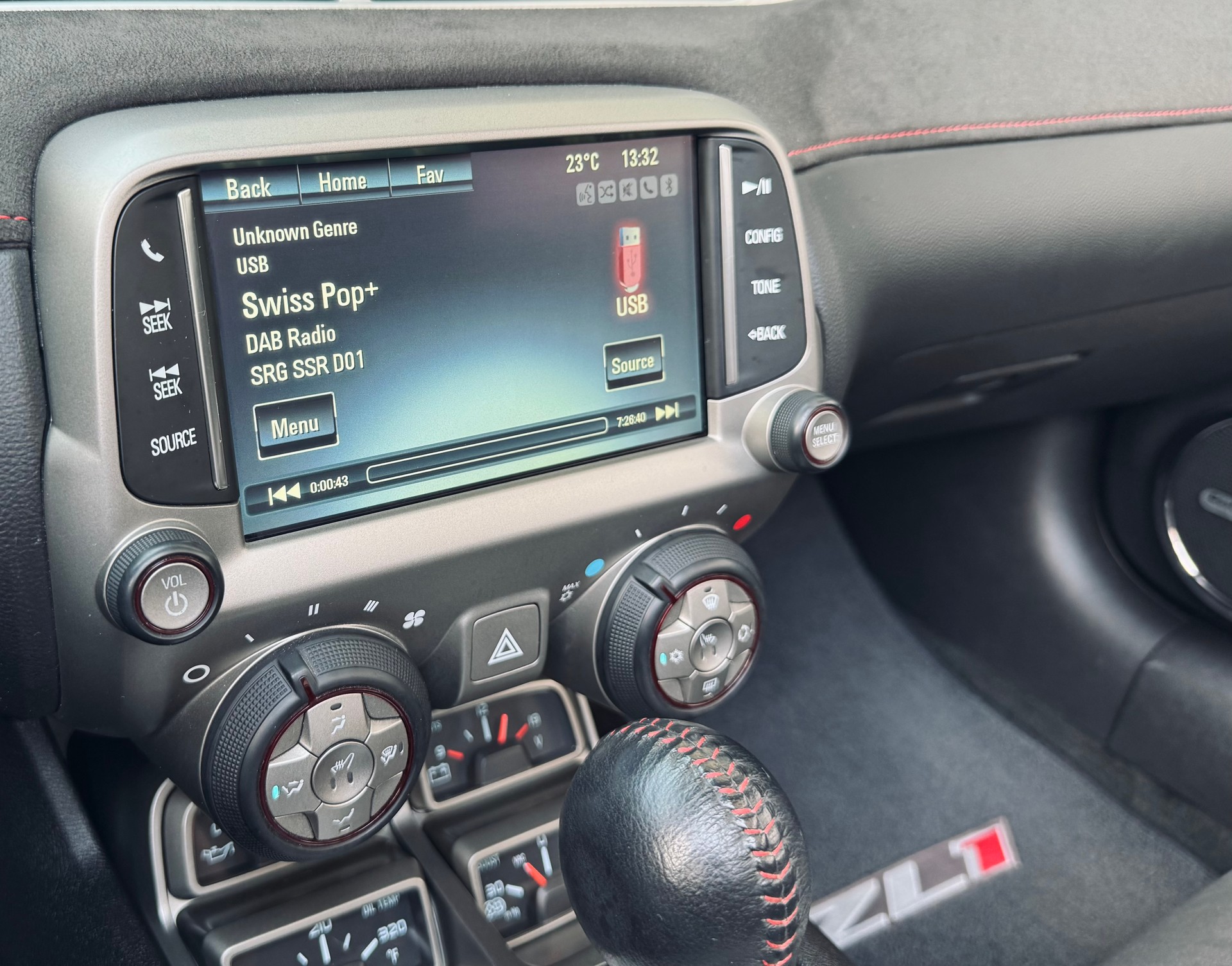 CHEVROLET Camaro Cabrio ZL1-image-17