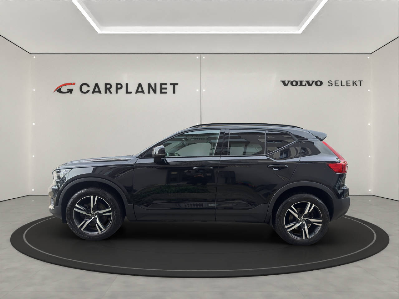 VOLVO XC40 2.0 B4 MH AWD R-Design-showroom-element-2