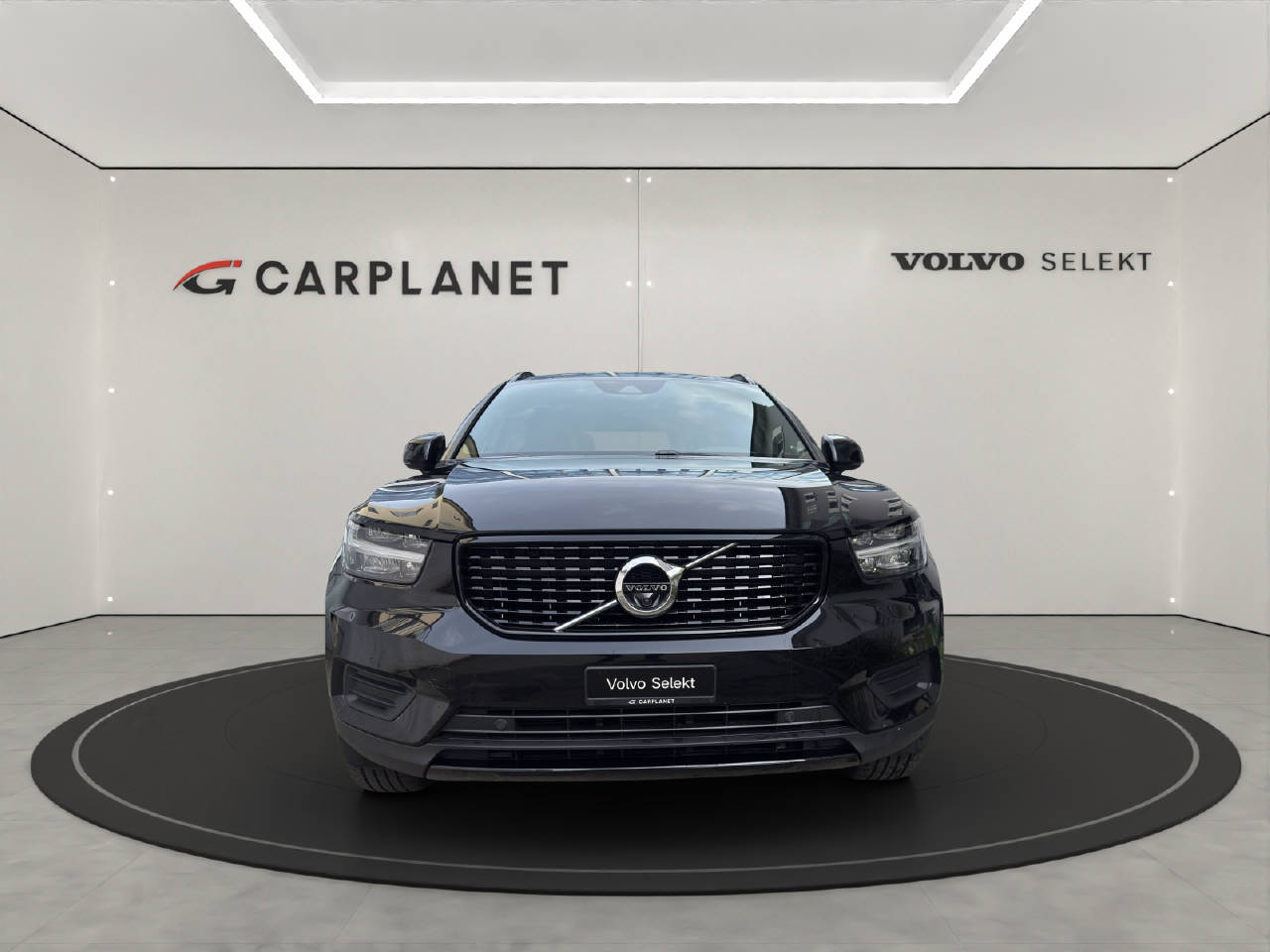 VOLVO XC40 2.0 B4 MH AWD R-Design-showroom-element-1