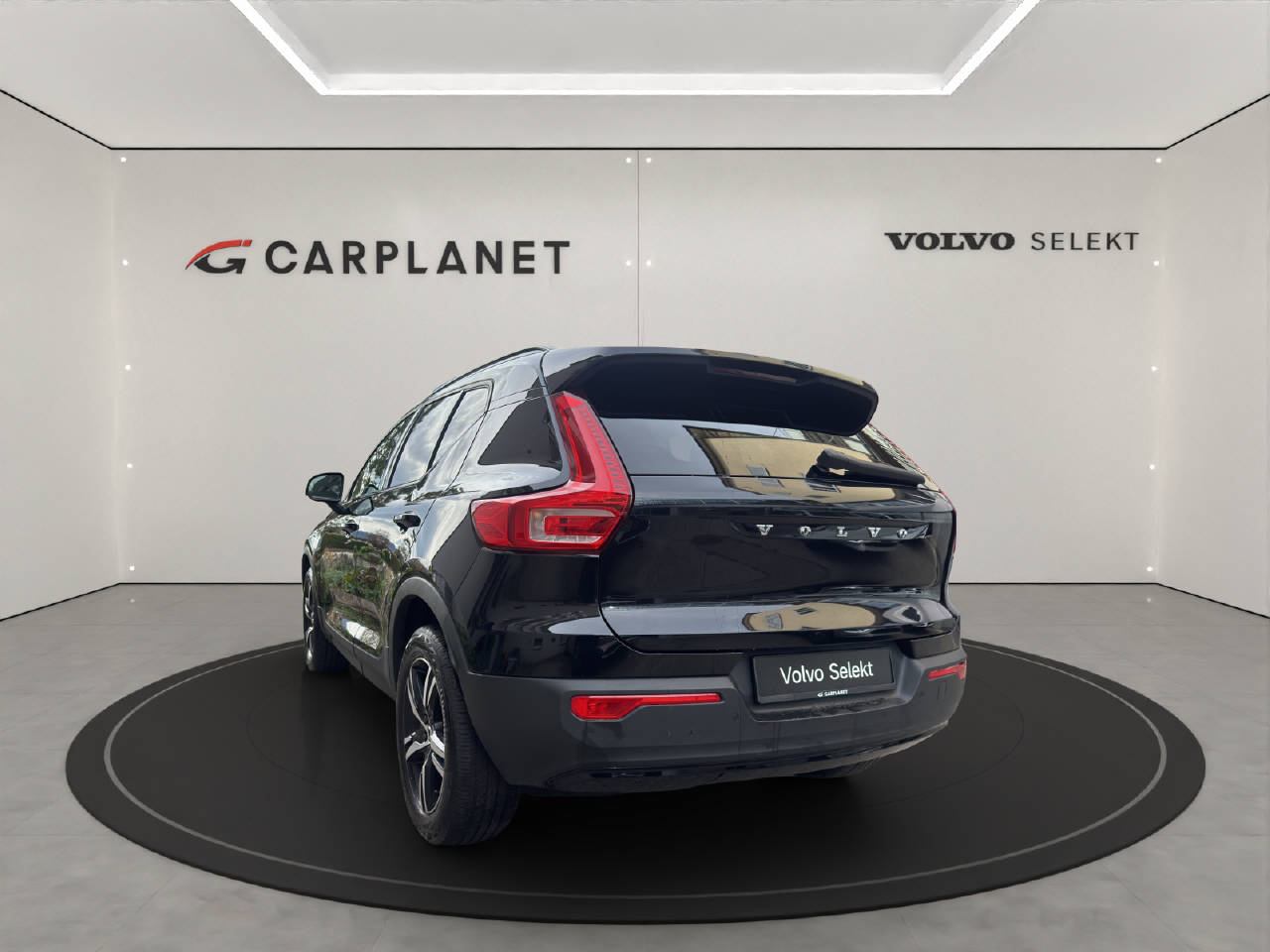 VOLVO XC40 2.0 B4 MH AWD R-Design-showroom-element-3