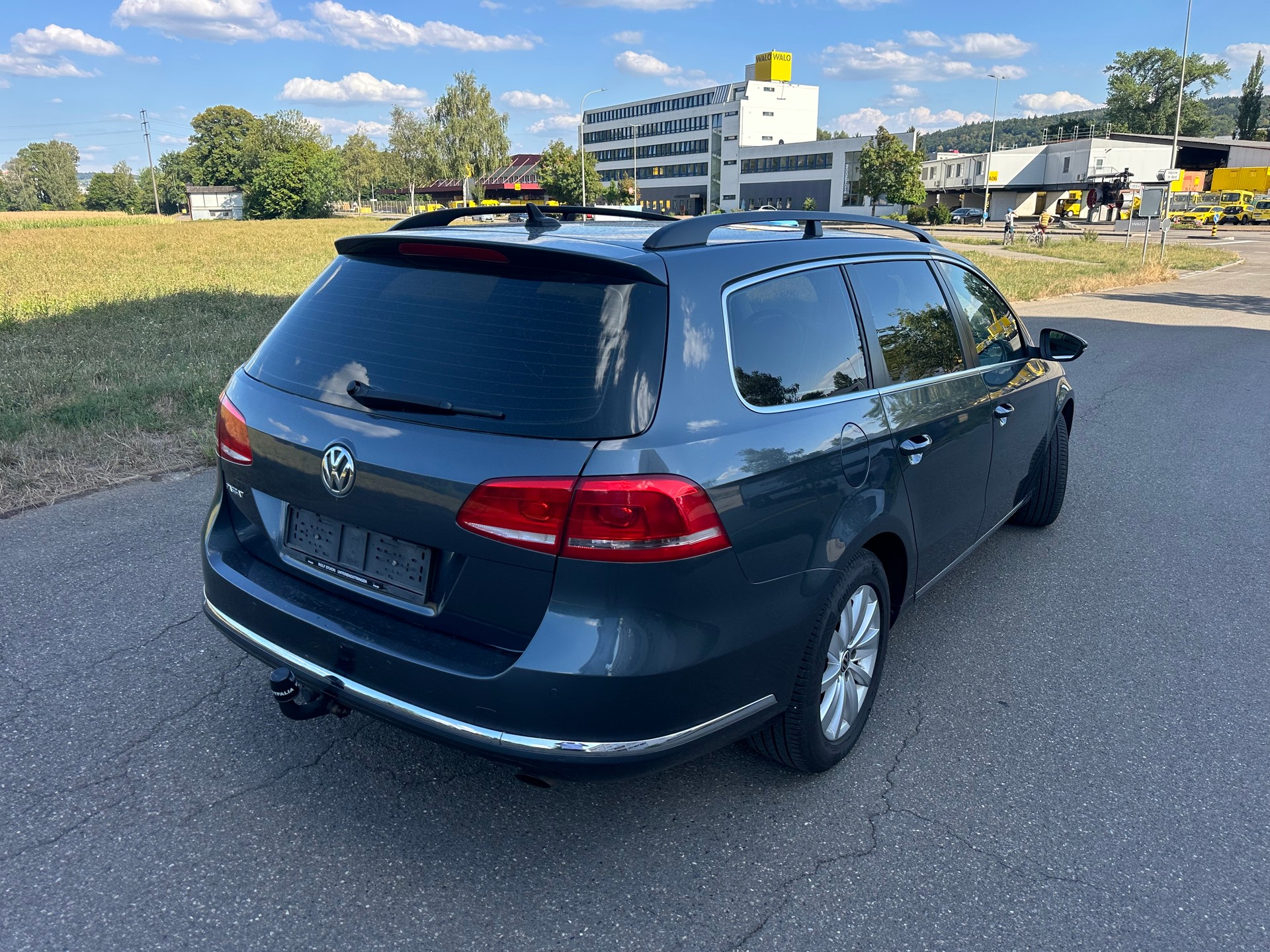 VW Passat Variant 2.0 TDI Comfortline 4Motion Mit Frisch MFK 20.07.2026-showroom-element-3
