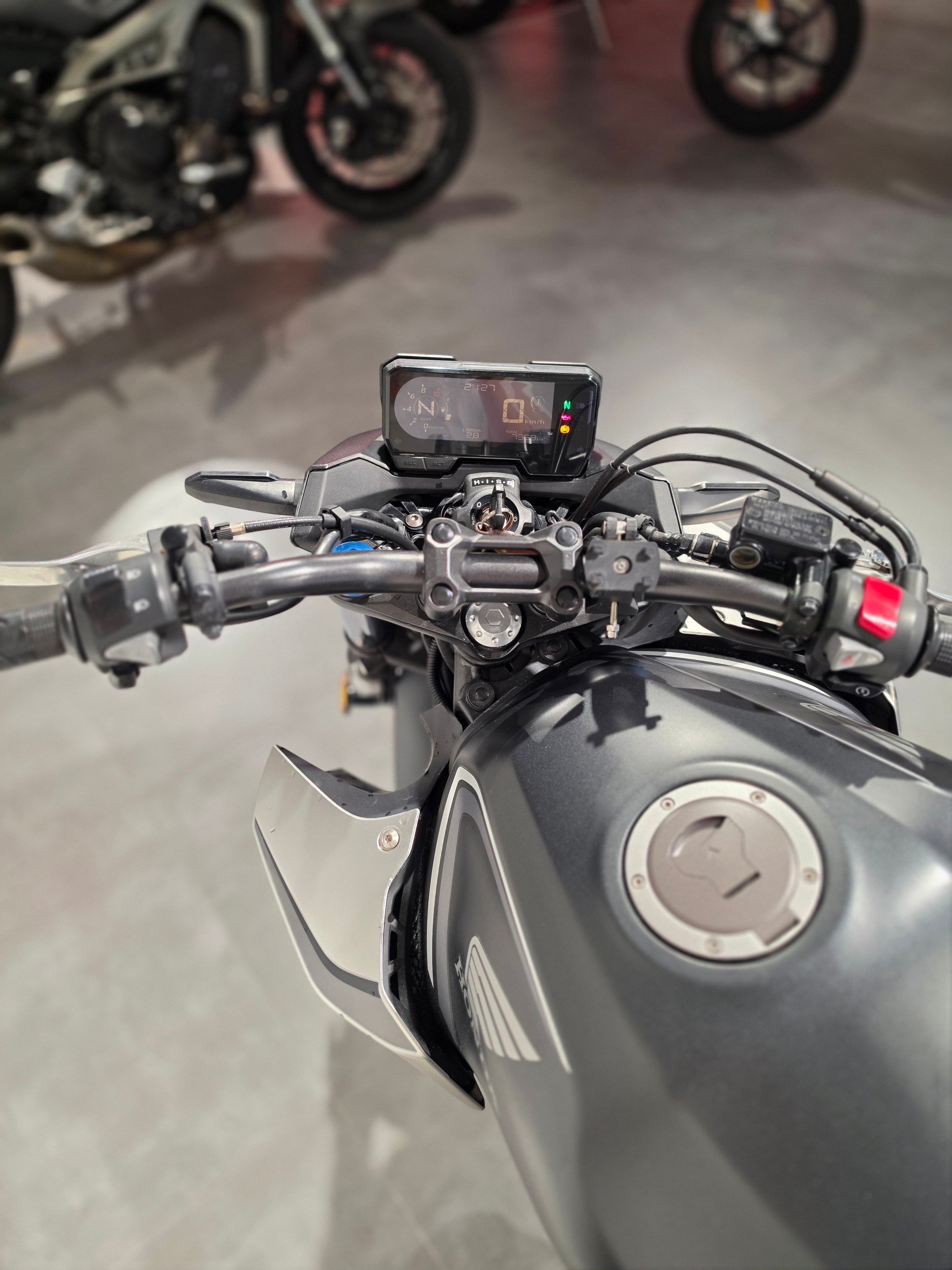 HONDA CB 500 F-image-4
