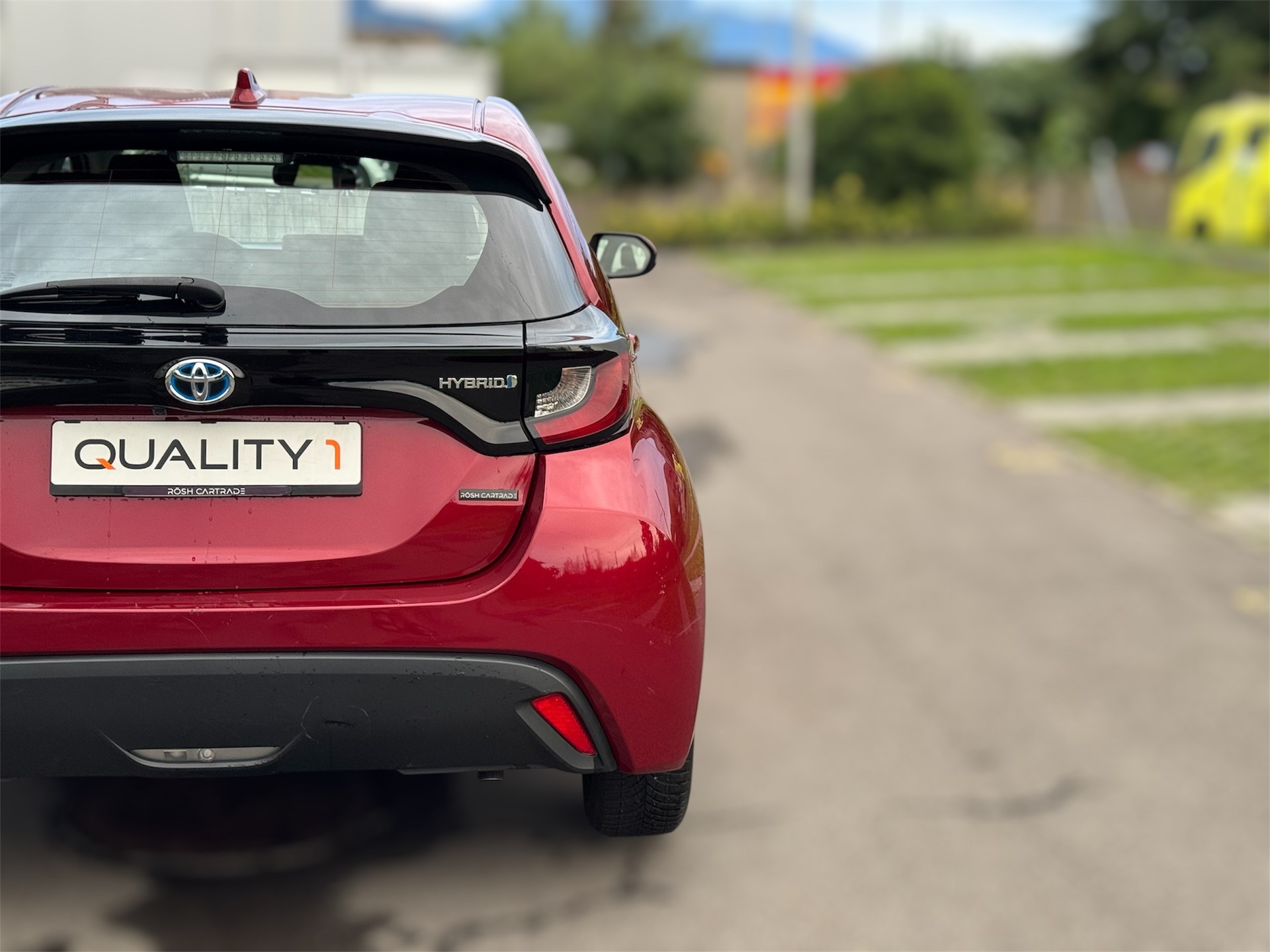 TOYOTA Yaris 1.5 Style e-CVT-image-14