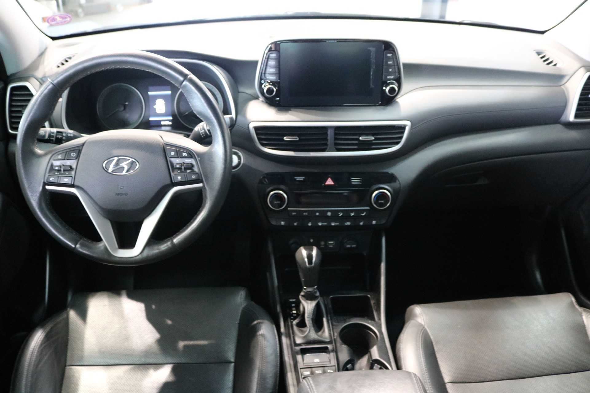HYUNDAI Tucson 1.6 TGDI Vertex 4WD DCT-showroom-element-3