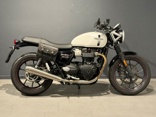 TRIUMPH Street Twin 900 i