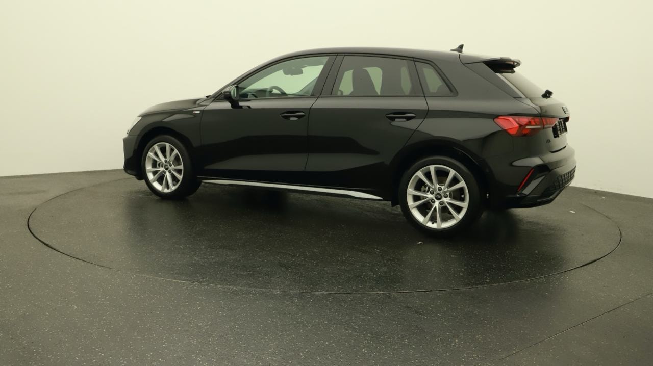 AUDI A3 Sportback 35 TFSI S line S-tronic-showroom-element-2