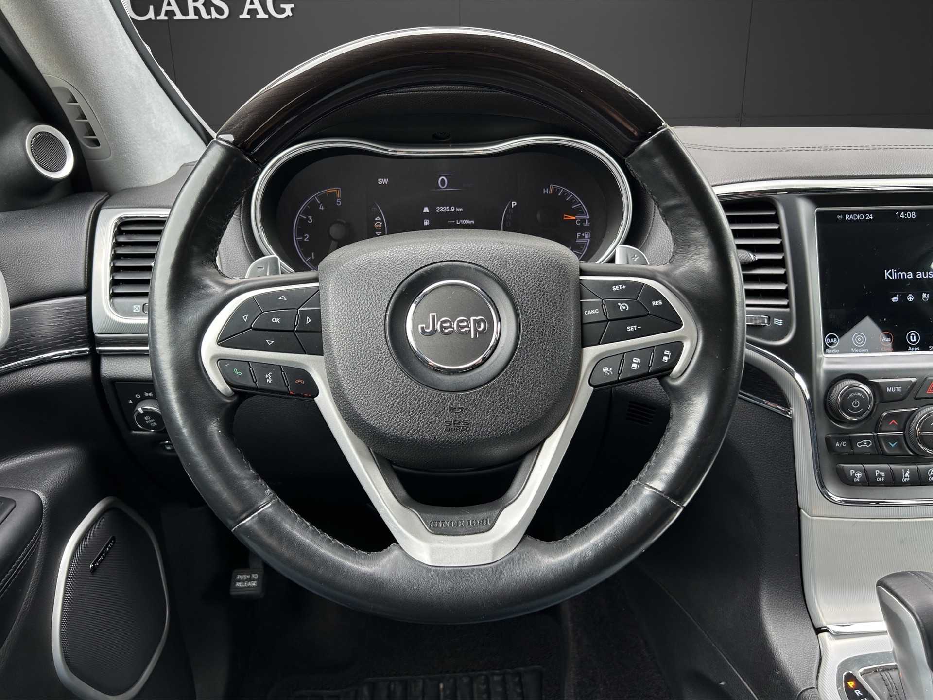 JEEP Grand Cherokee 3.0 CRD Summit Automatic-image-11
