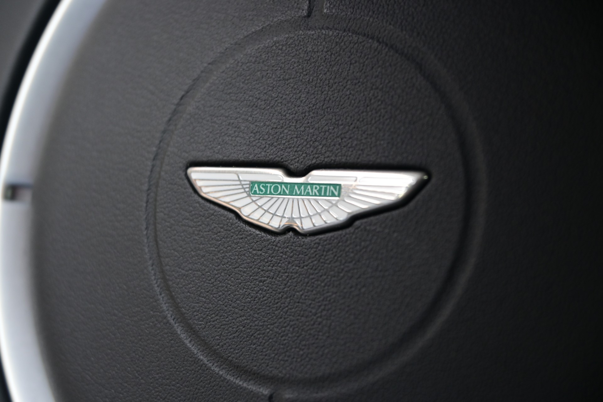 ASTON MARTIN V8 Vantage 4.3 Sportshift-image-16